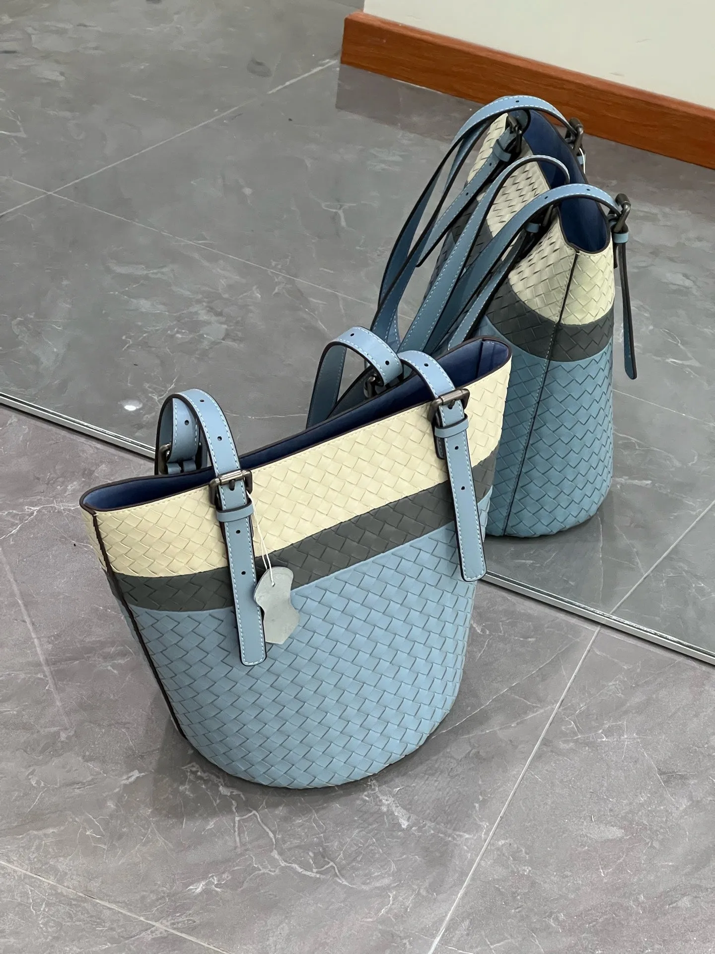 Artisan Sheepskin Bucket Shoulder Bag, Handcrafted Colour-block Weave Bag, Woven Leather Bag | Elegant Wedding Gift