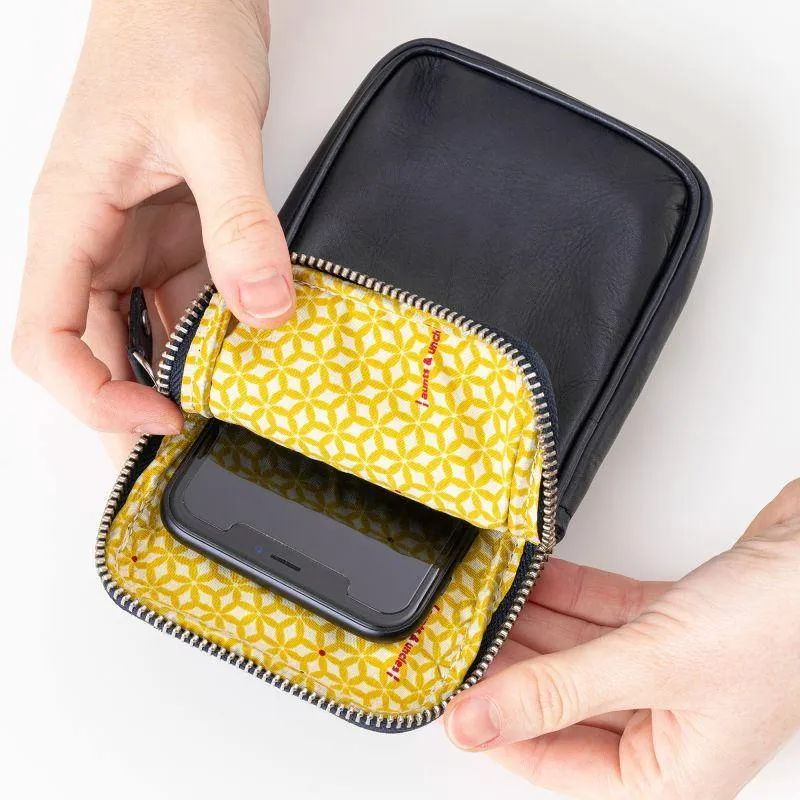 Aunts & Uncles Jamies Orchard Prune Phone Bag