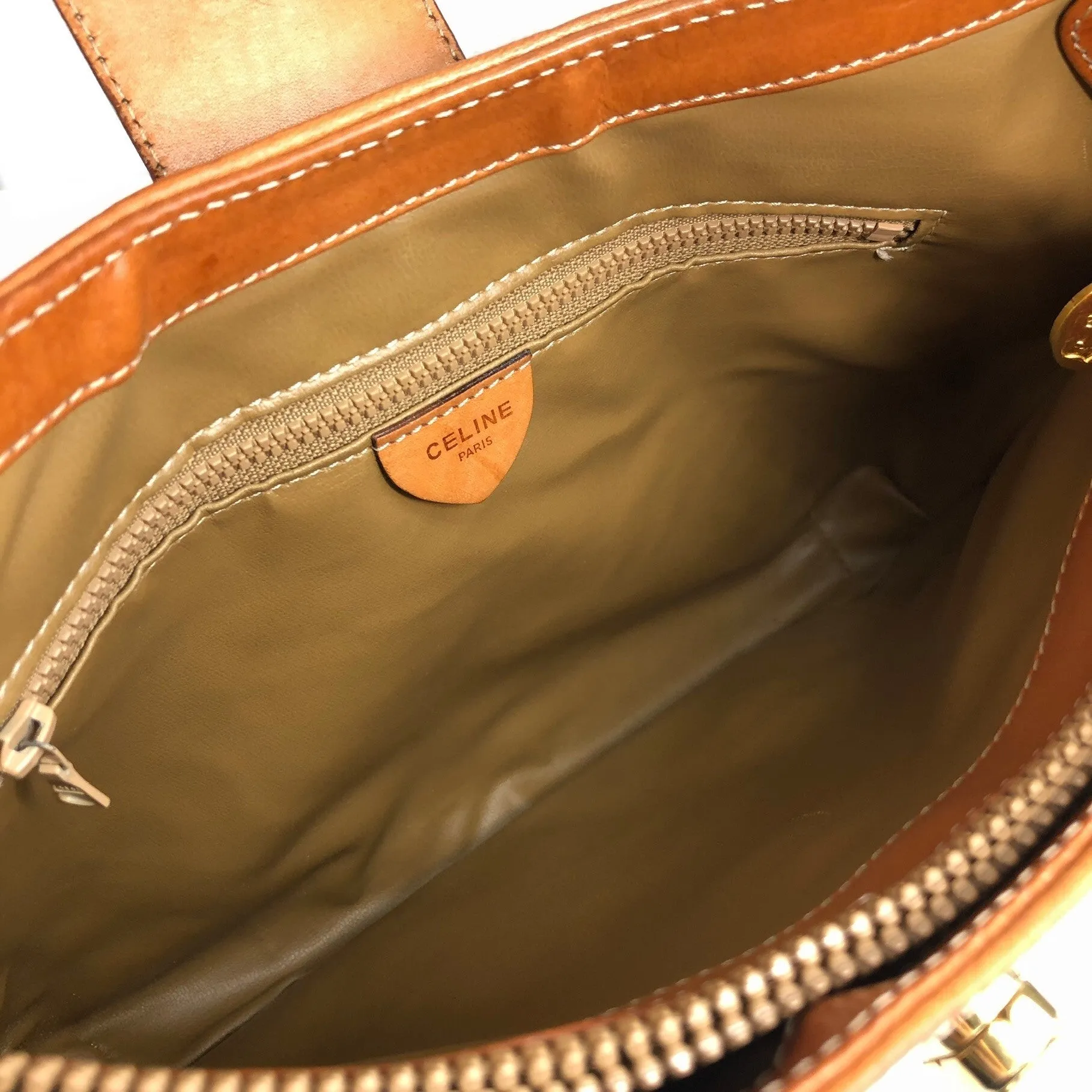 CELINE Macadam Blason Turn Lock Shoulder bag Hobobag Beige Vintage jniidp