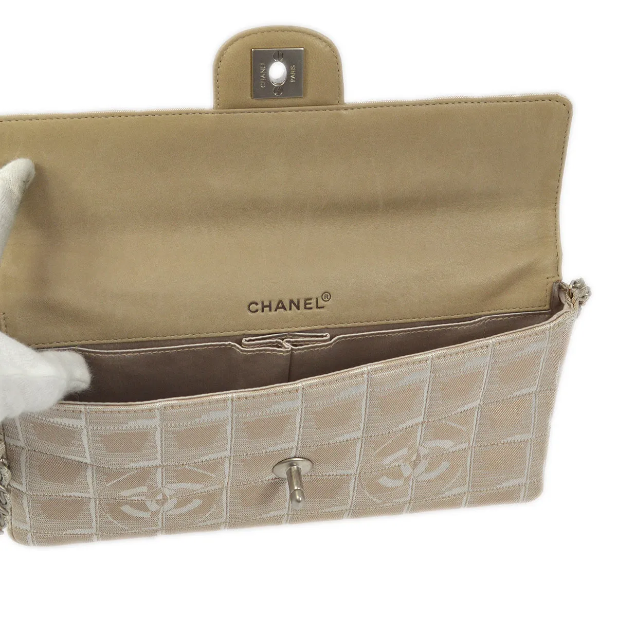 Chanel 2000-2001 Beige Jacquard Nylon East West Travel Line Shoulder Bag