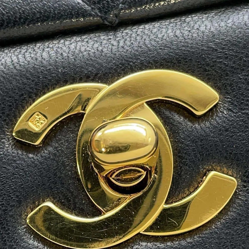 CHANEL Matelasse W Flap W Chain Shoulder Black A01112 Lambskin Size 25