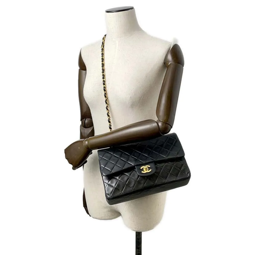 CHANEL Matelasse W Flap W Chain Shoulder Black A01112 Lambskin Size 25