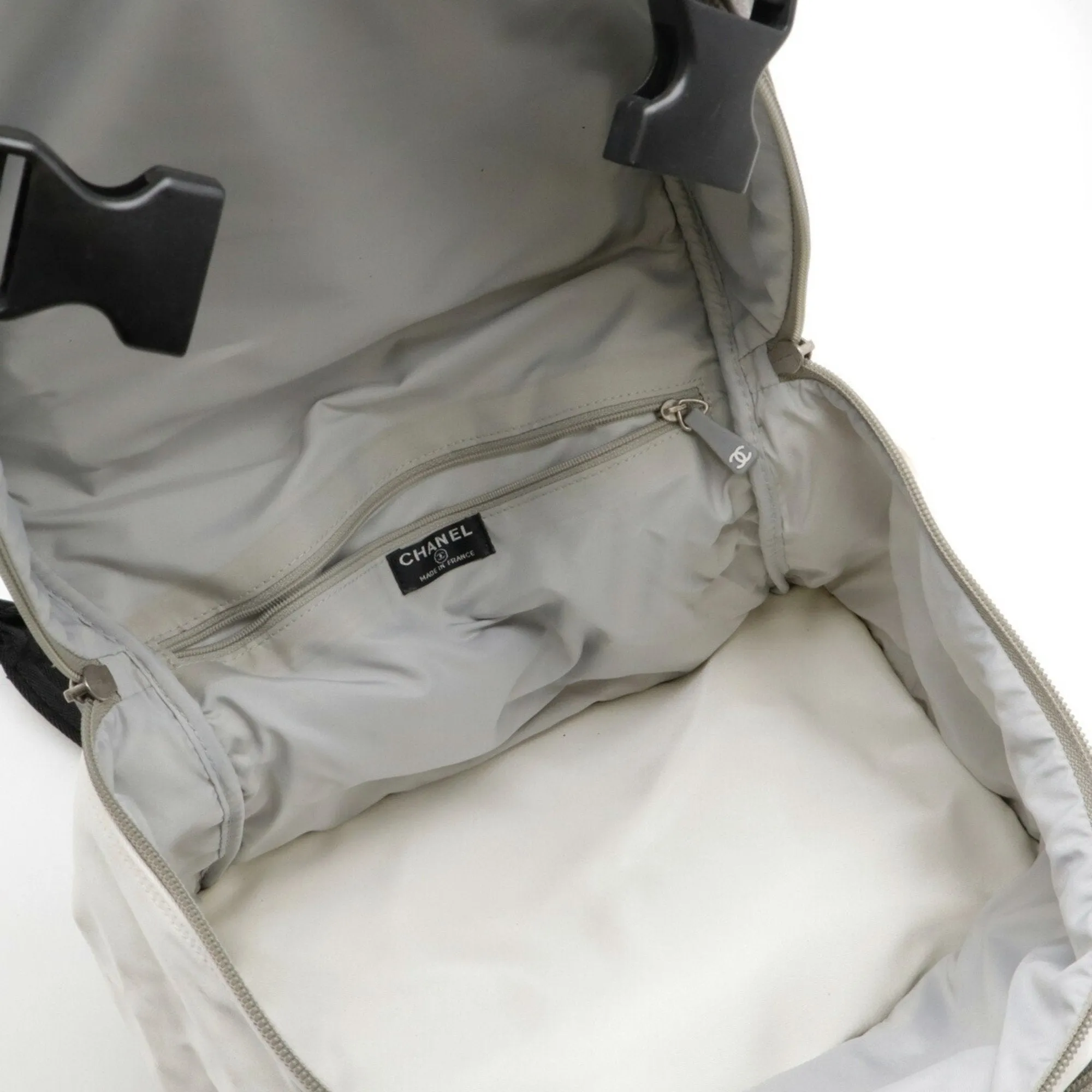 Chanel Sport  ivory Nylon Rubber Leather Backpack (Pre-Owned)