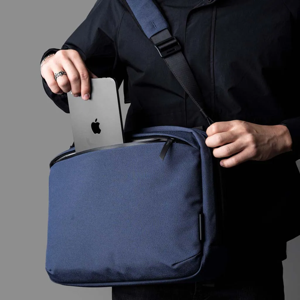 Elements Tech Brief Pro Backpacks Blue | Axoflux 600D