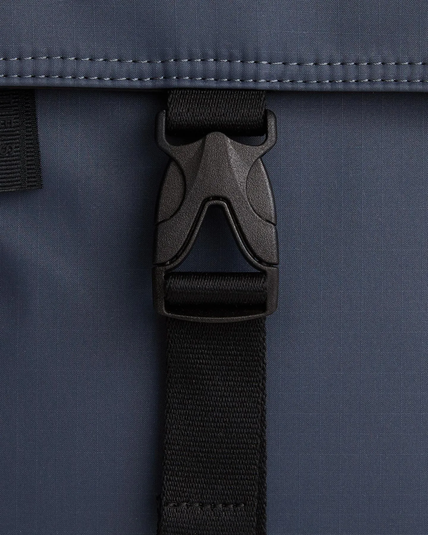 Gowan ECONYL? Convertible Backpack