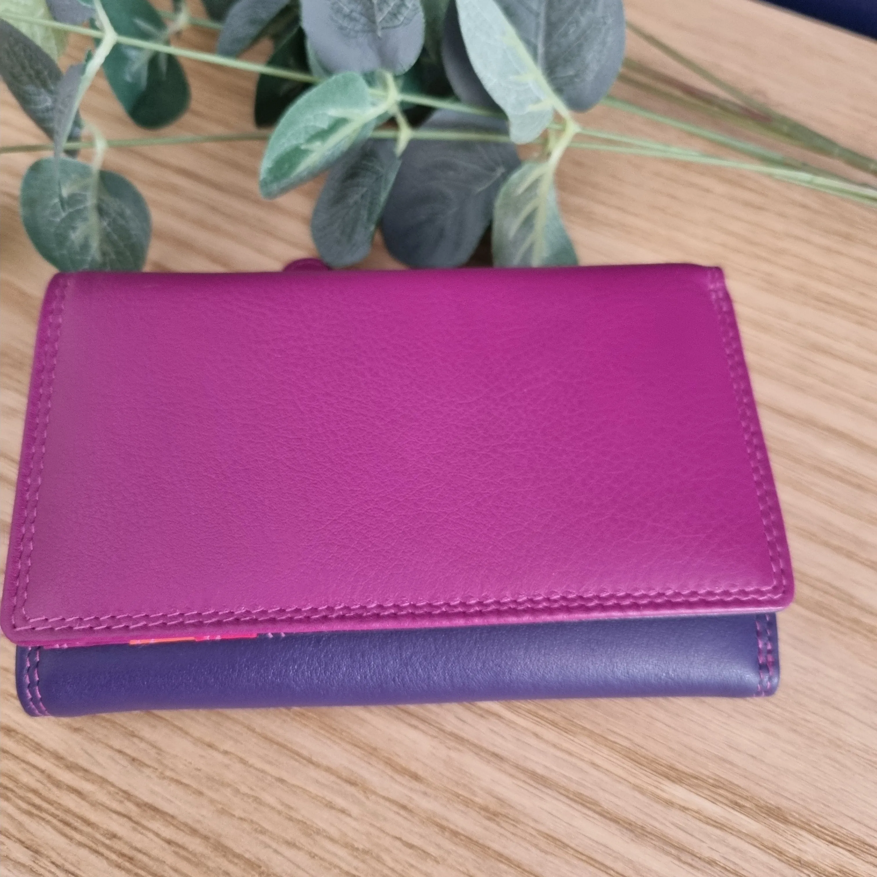 Graffiti 7-116 Leather Purse