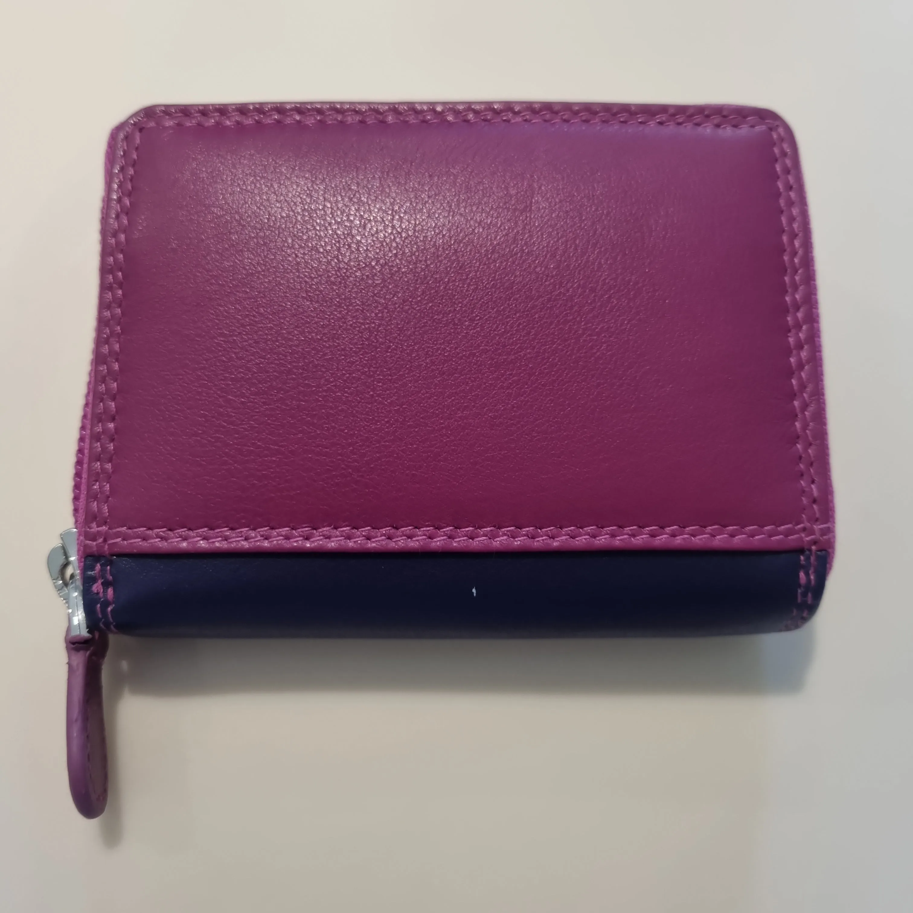 Graffiti 7-119 Leather Credit Card Holder