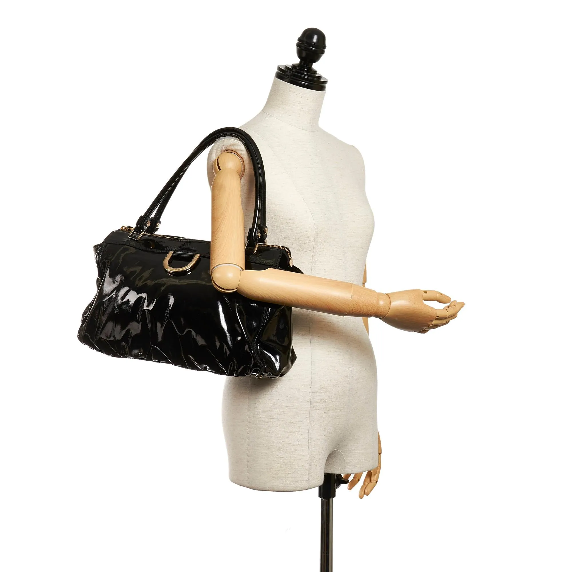 Gucci Abbey D-Ring Patent Leather Shoulder Bag (SHG-30321)