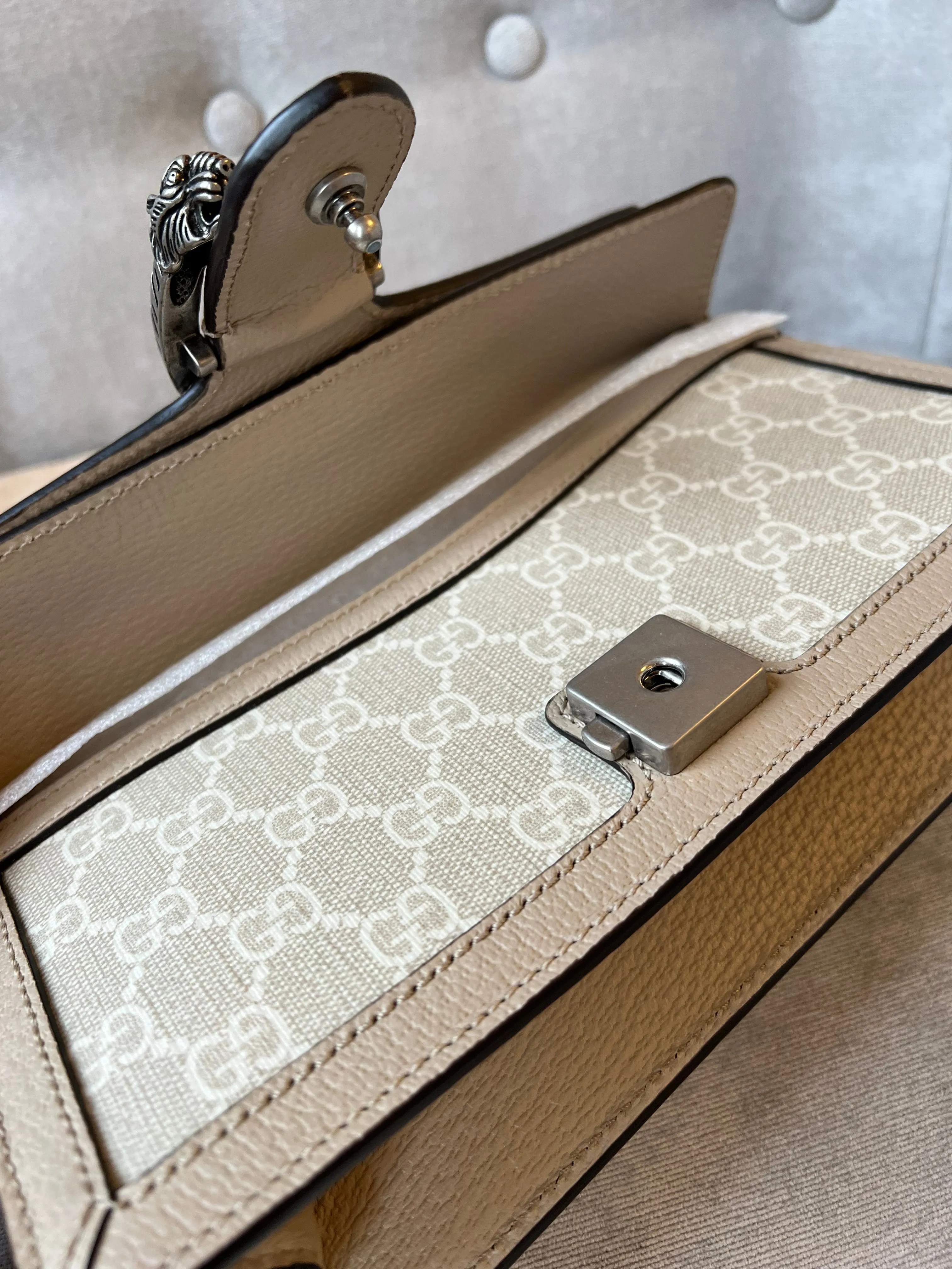 Gucci Dionysus GG Small Shoulder Bag in White and Beige Canvas (RRP 2,130)
