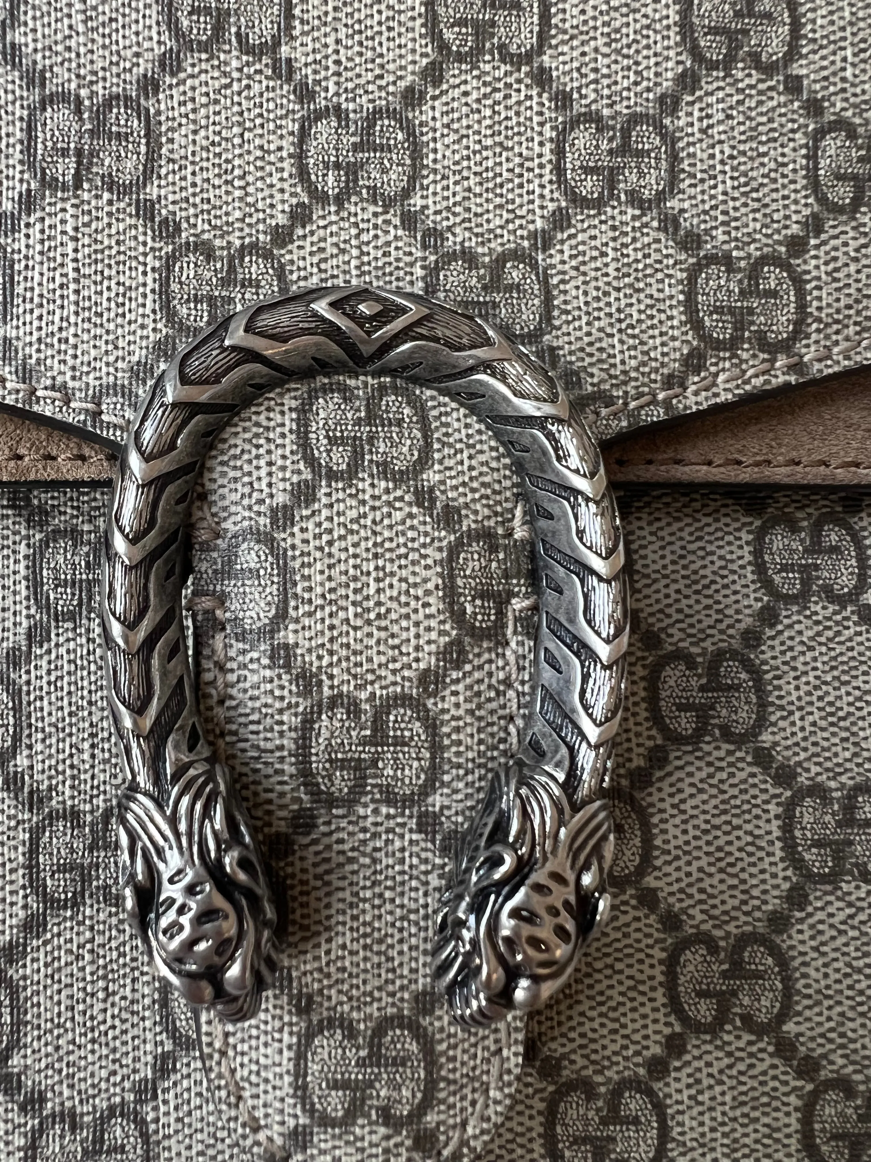 Gucci Dionysus GG Supreme Mini Shoulder Bag