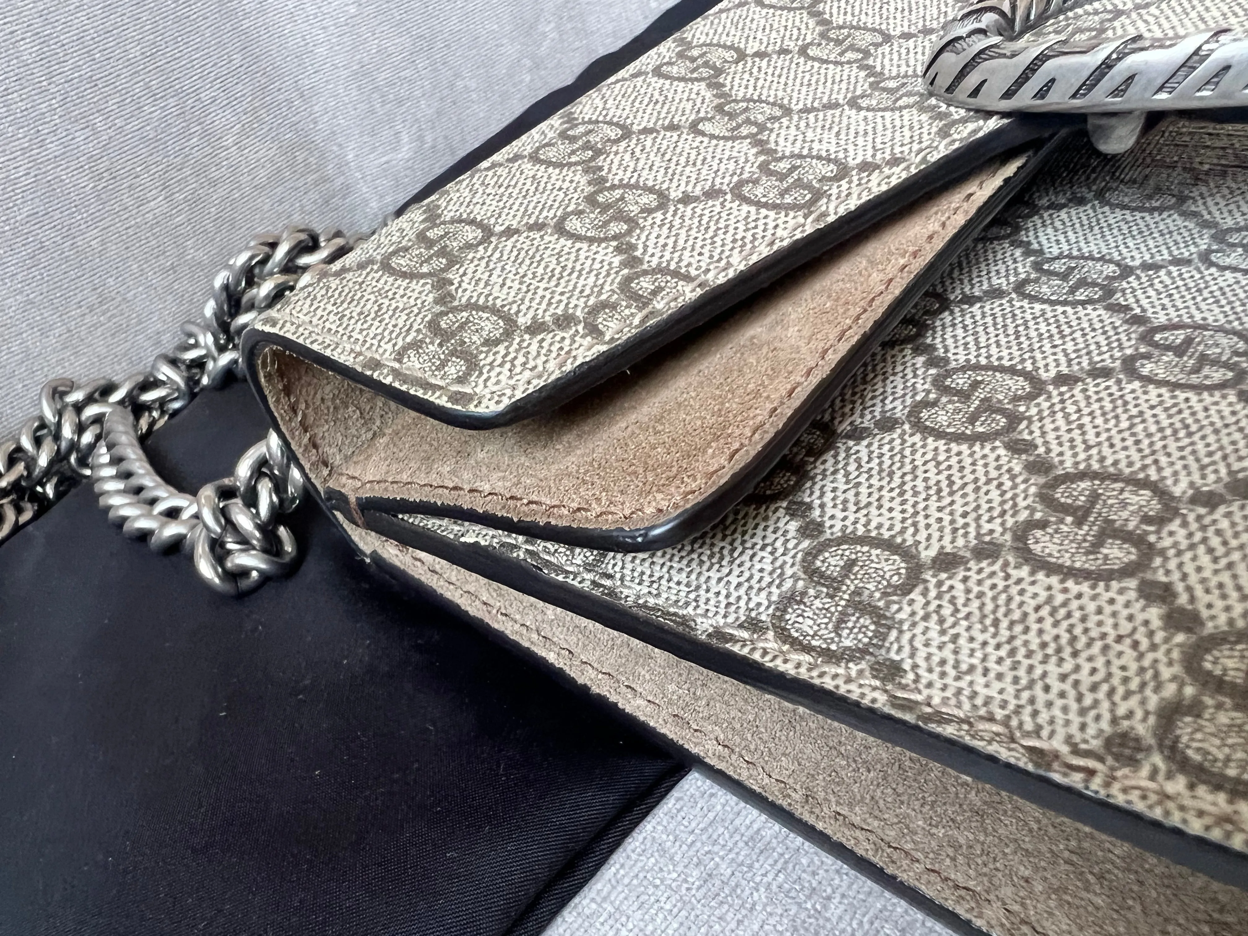 Gucci Dionysus GG Supreme Mini Shoulder Bag