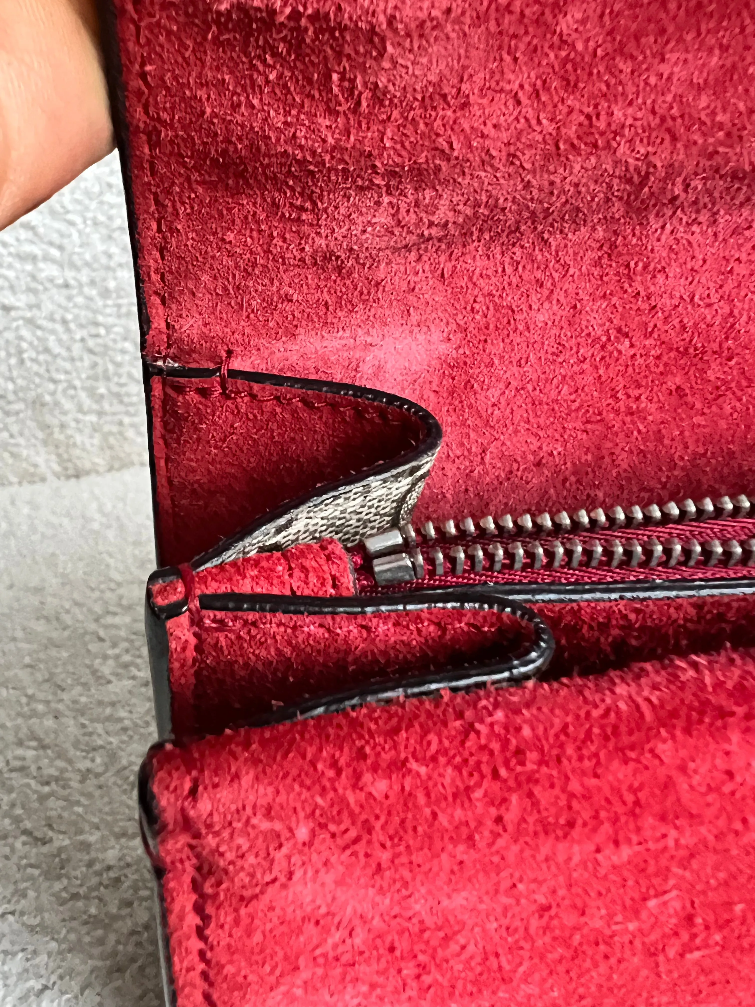 Gucci Dionysus GG Supreme Small Shoulder Bag (RRP ??2,220)