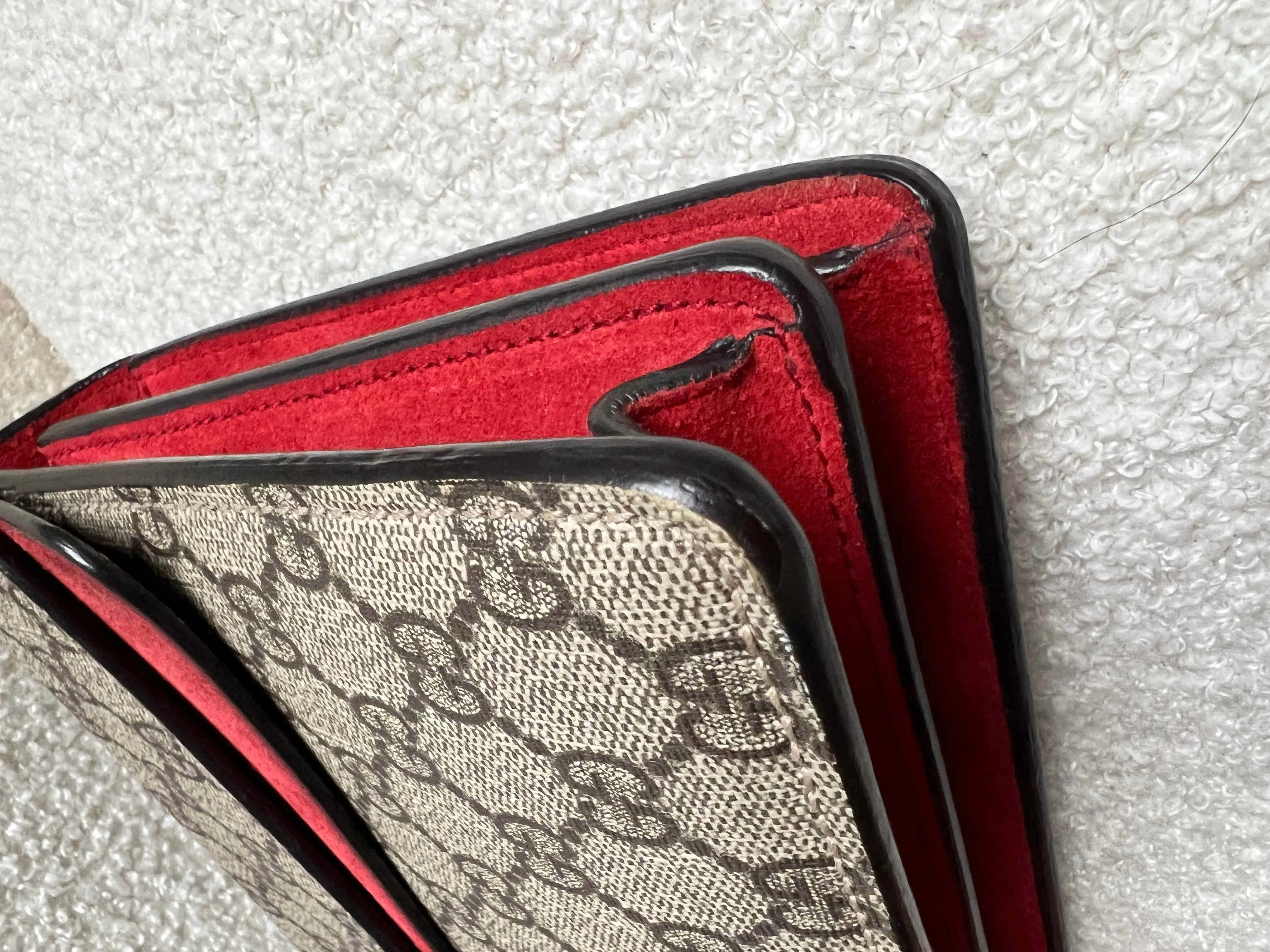Gucci Dionysus GG Supreme Small Shoulder Bag (RRP ??2,220)
