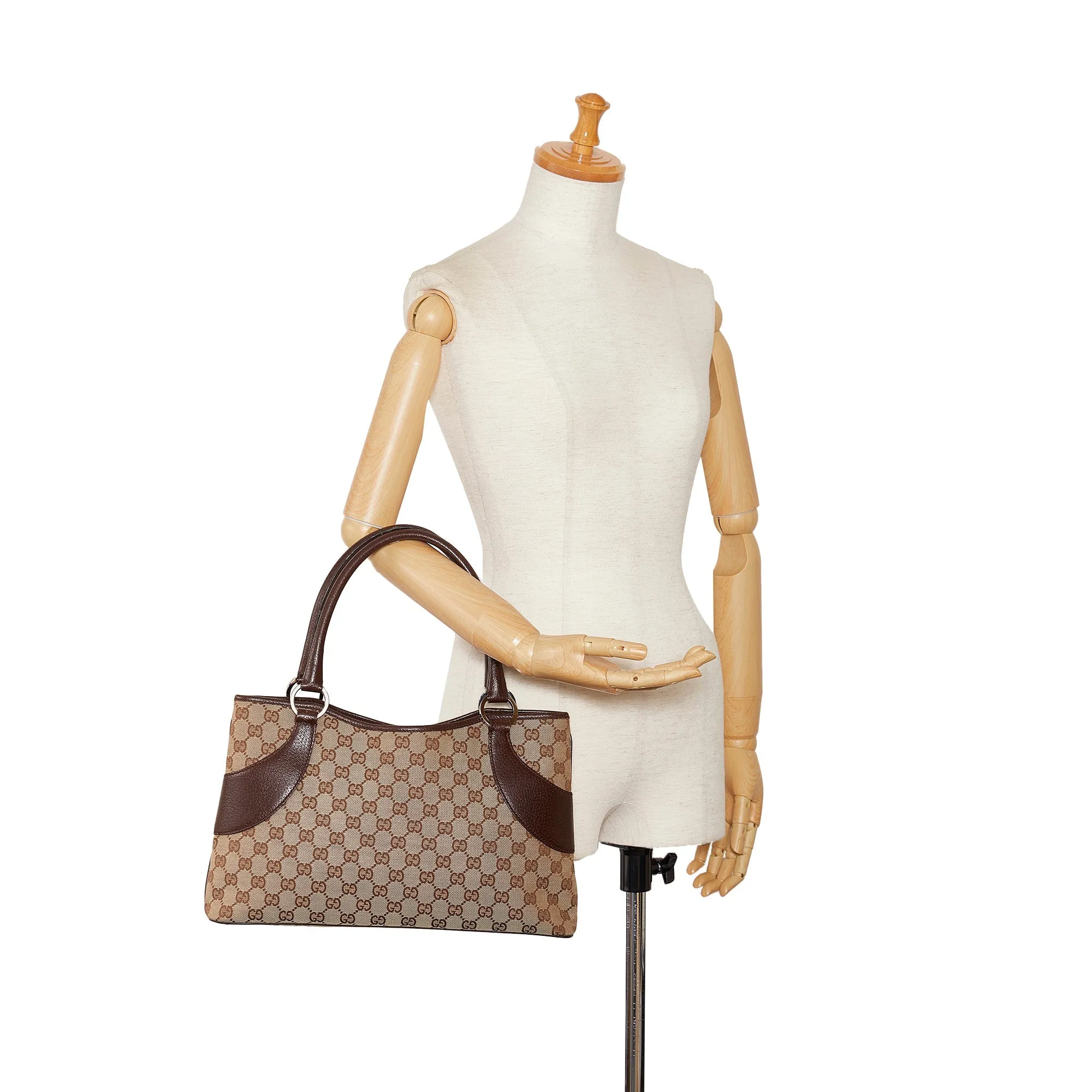 GUCCI GG Canvas Shoulder Bag