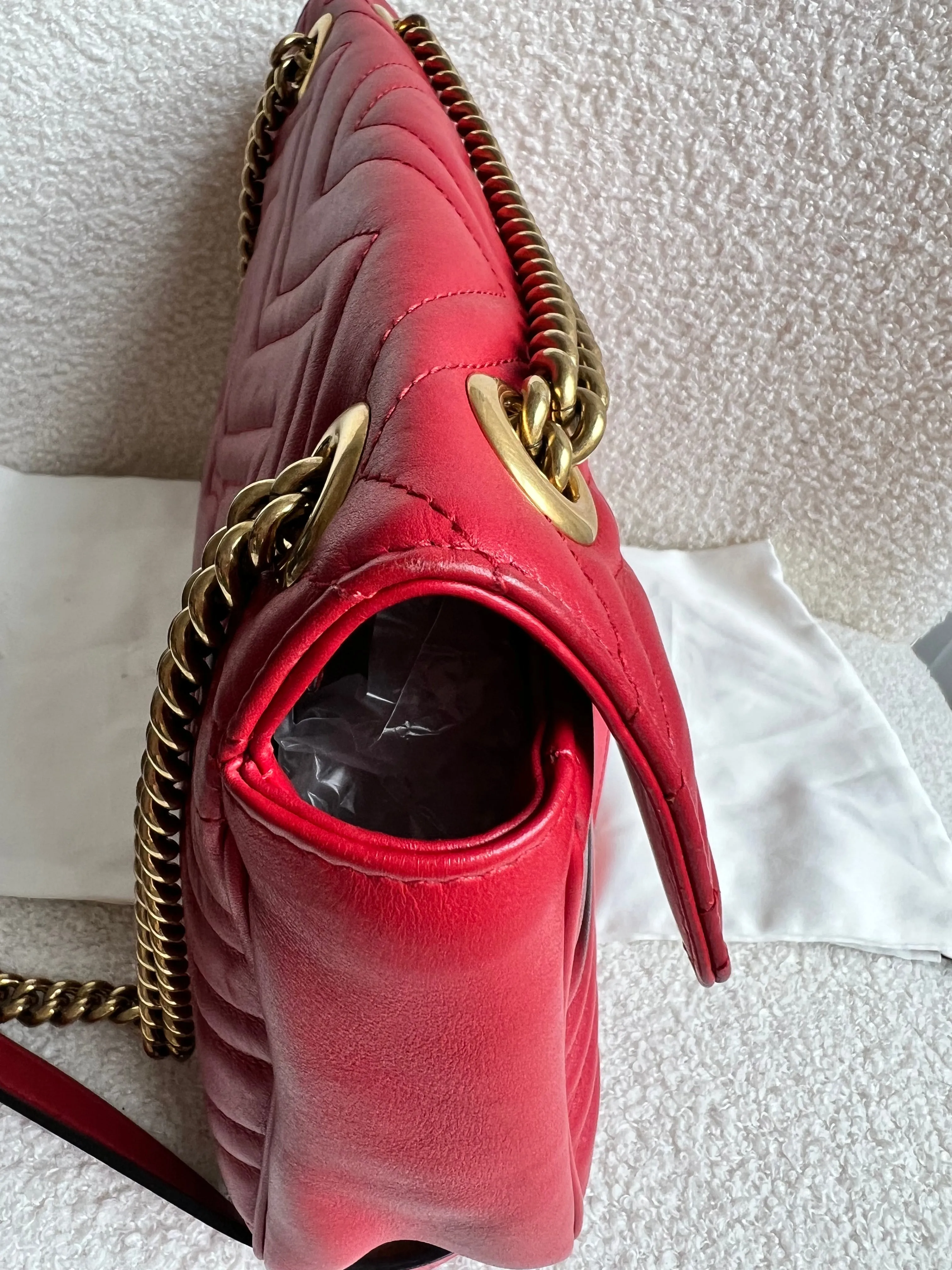Gucci GG Hibiscus Red Marmont Medium Shoulder Bag (RRP ??2,340)