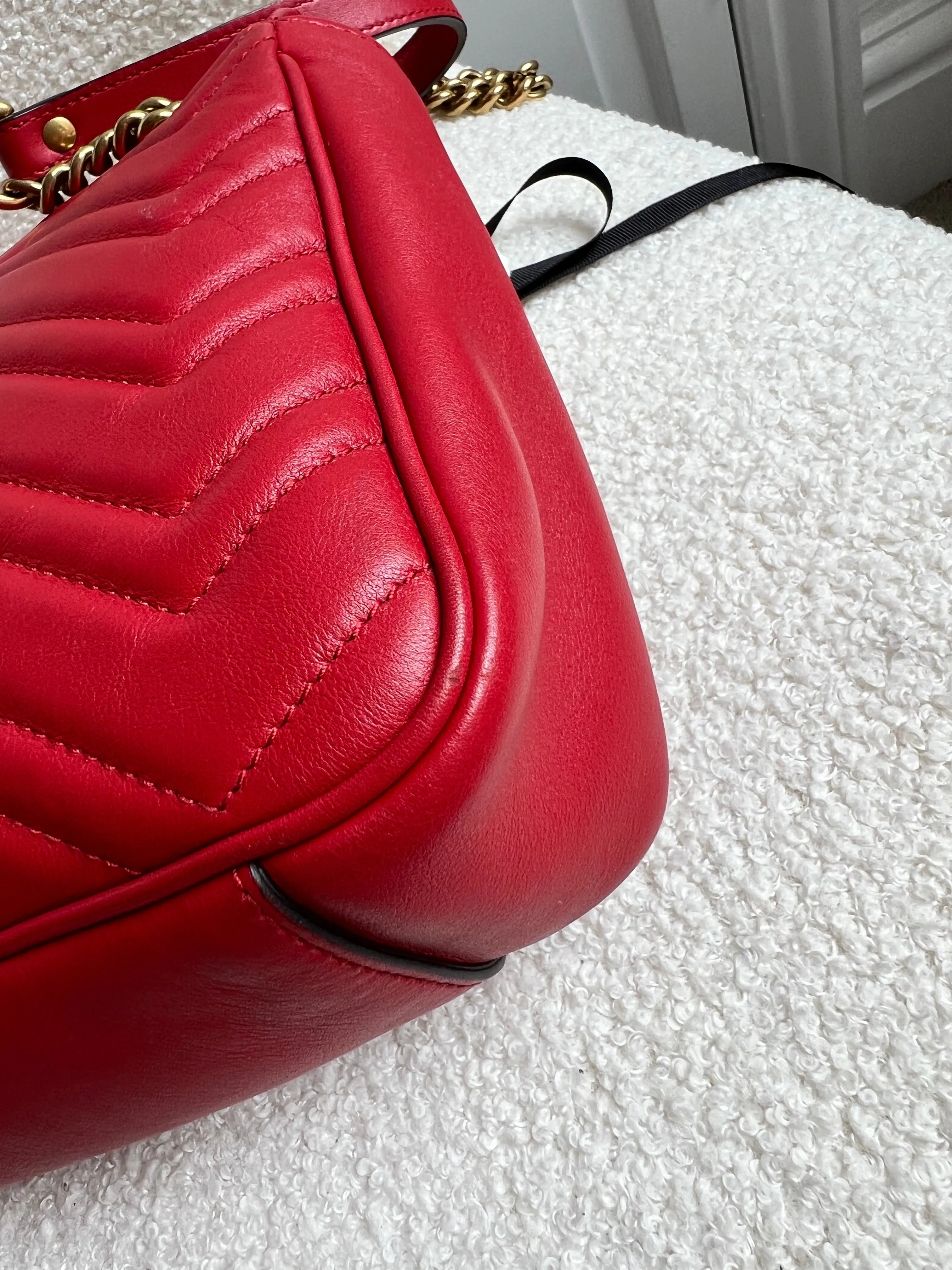 Gucci GG Hibiscus Red Marmont Medium Shoulder Bag (RRP ??2,340)