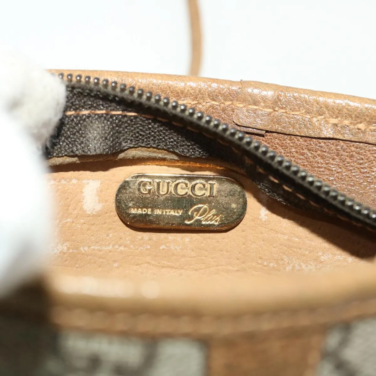 GUCCI GG Plus Canvas Shoulder Bag PVC Leather Beige  th3722