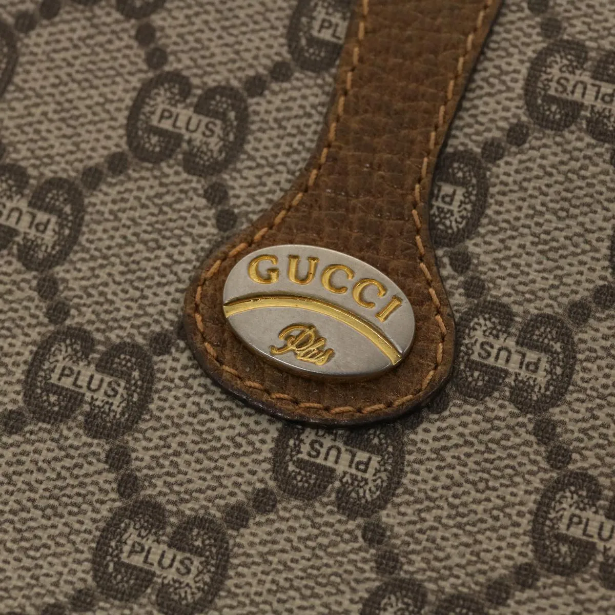 GUCCI GG Plus Canvas Shoulder Bag PVC Leather Beige  th3722