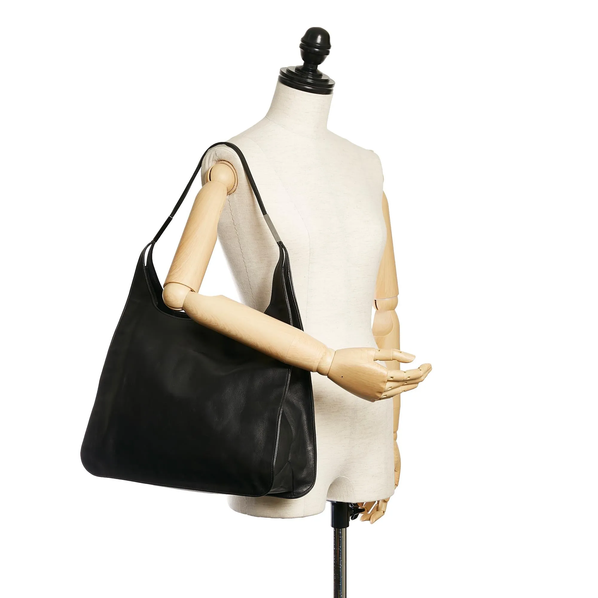 Gucci Leather Shoulder Bag