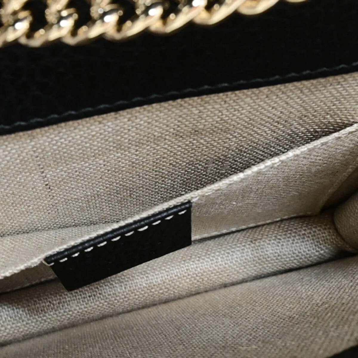 Gucci Logo Interlocking G Chain Shoulder