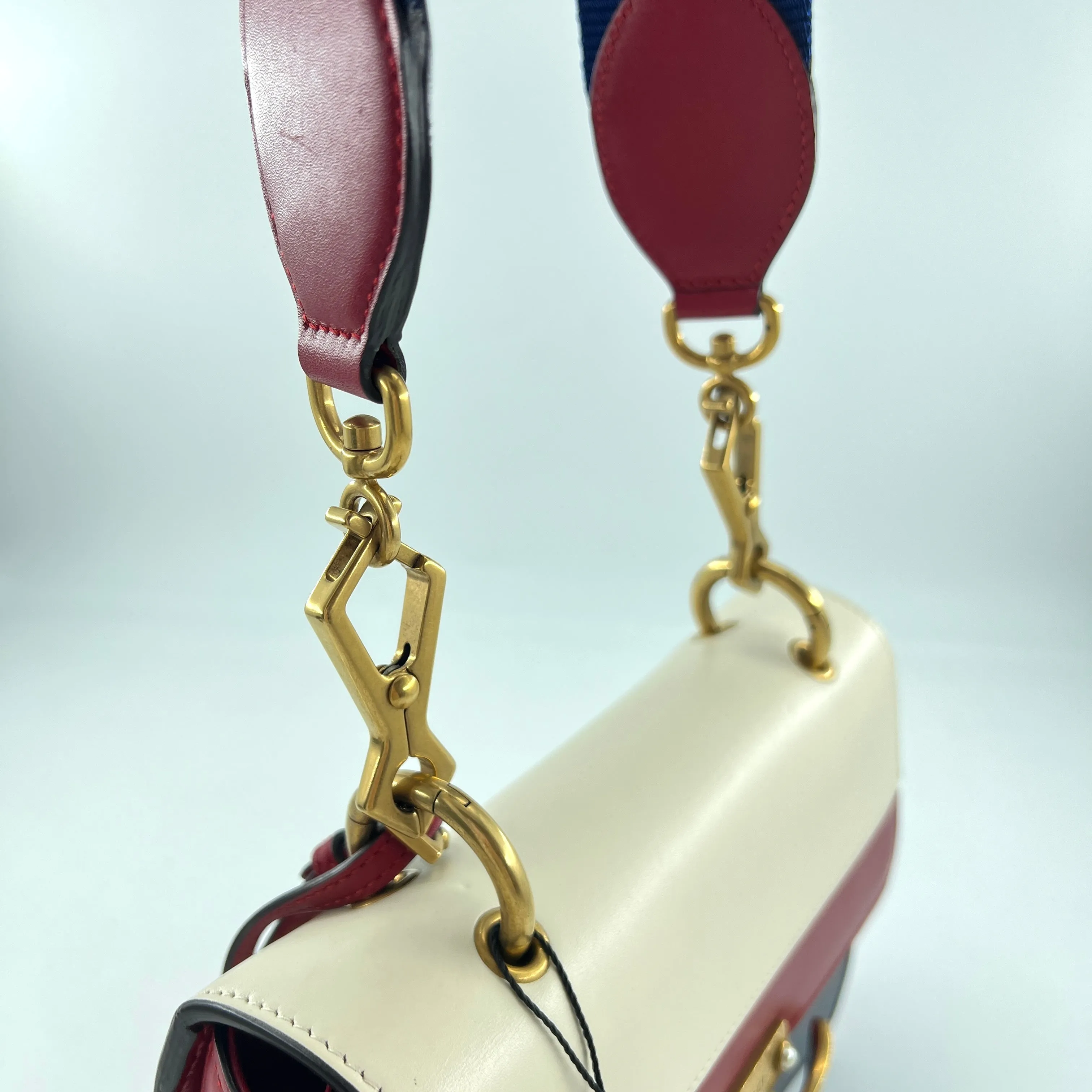 Gucci Queen Margeret Shoulder Bag TWS