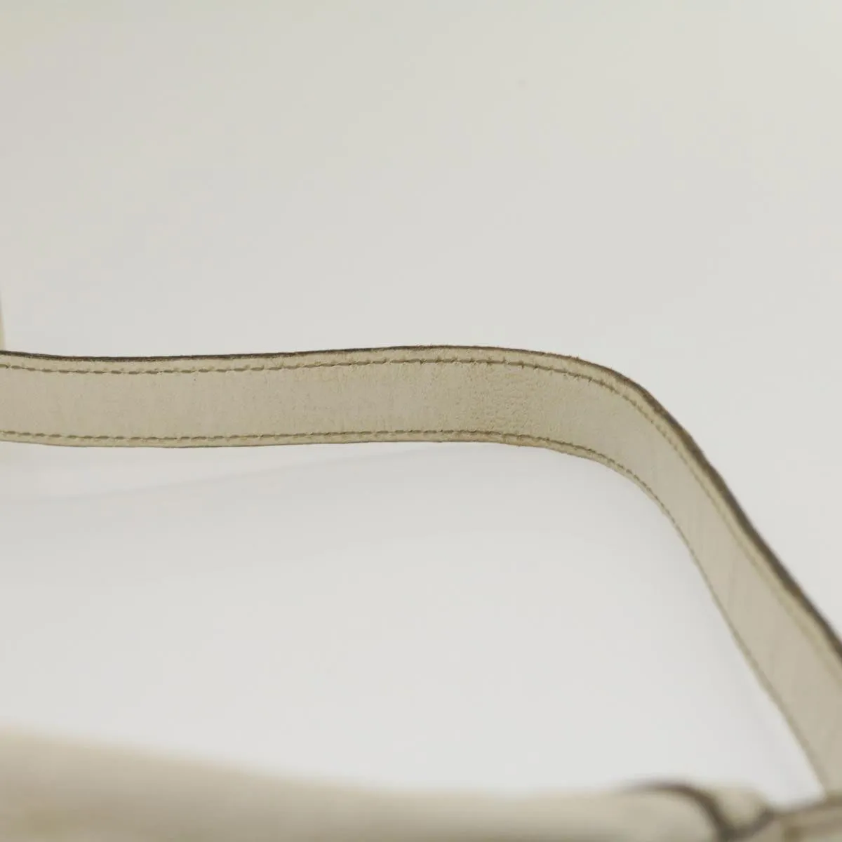 GUCCI Shoulder Bag Leather White  am2557g