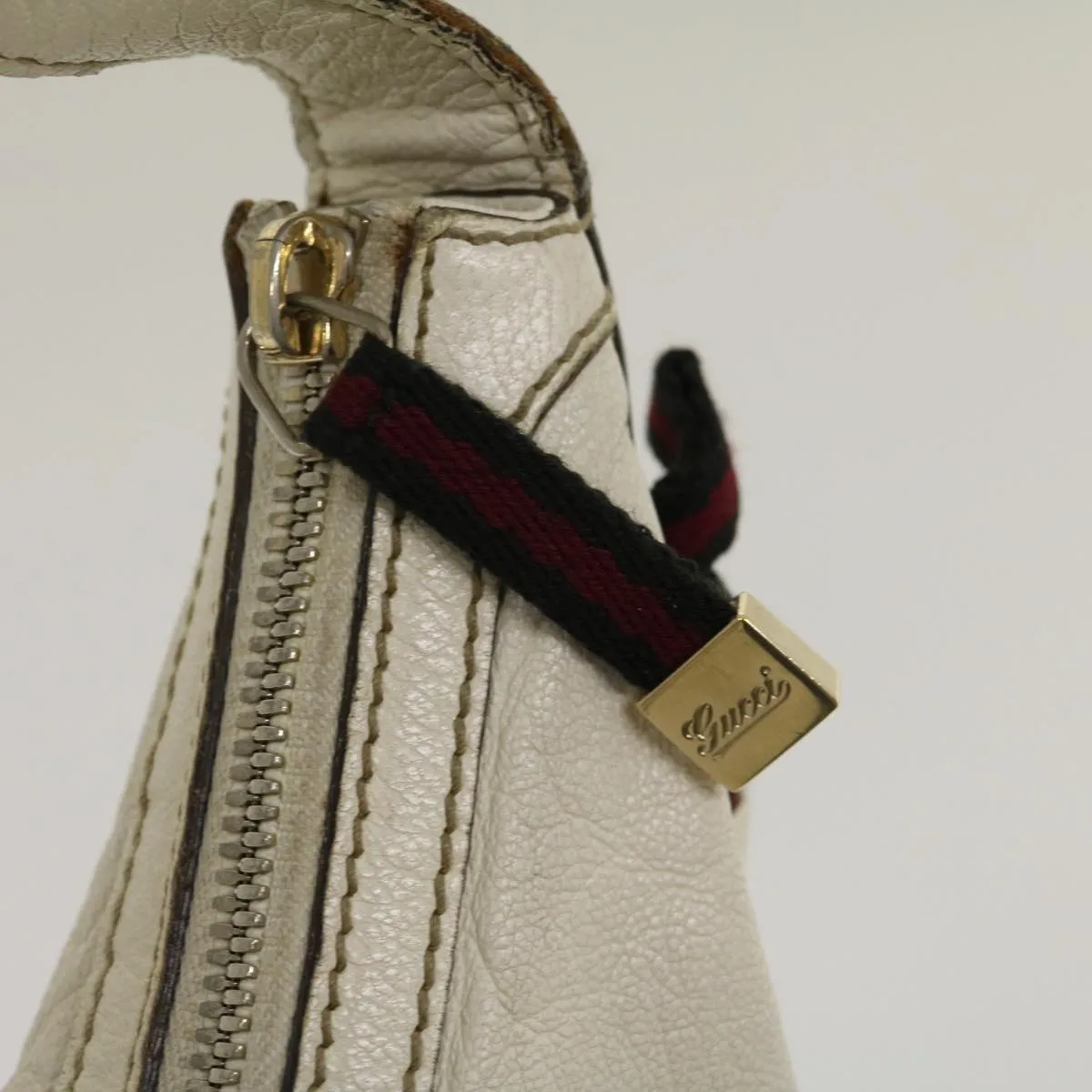 GUCCI Shoulder Bag Leather White  am2557g