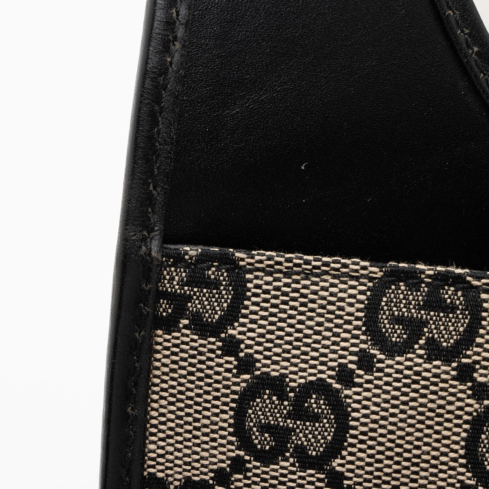 Gucci Vintage GG Canvas Bardot Medium Shoulder Bag (SHF-MzOFGC)