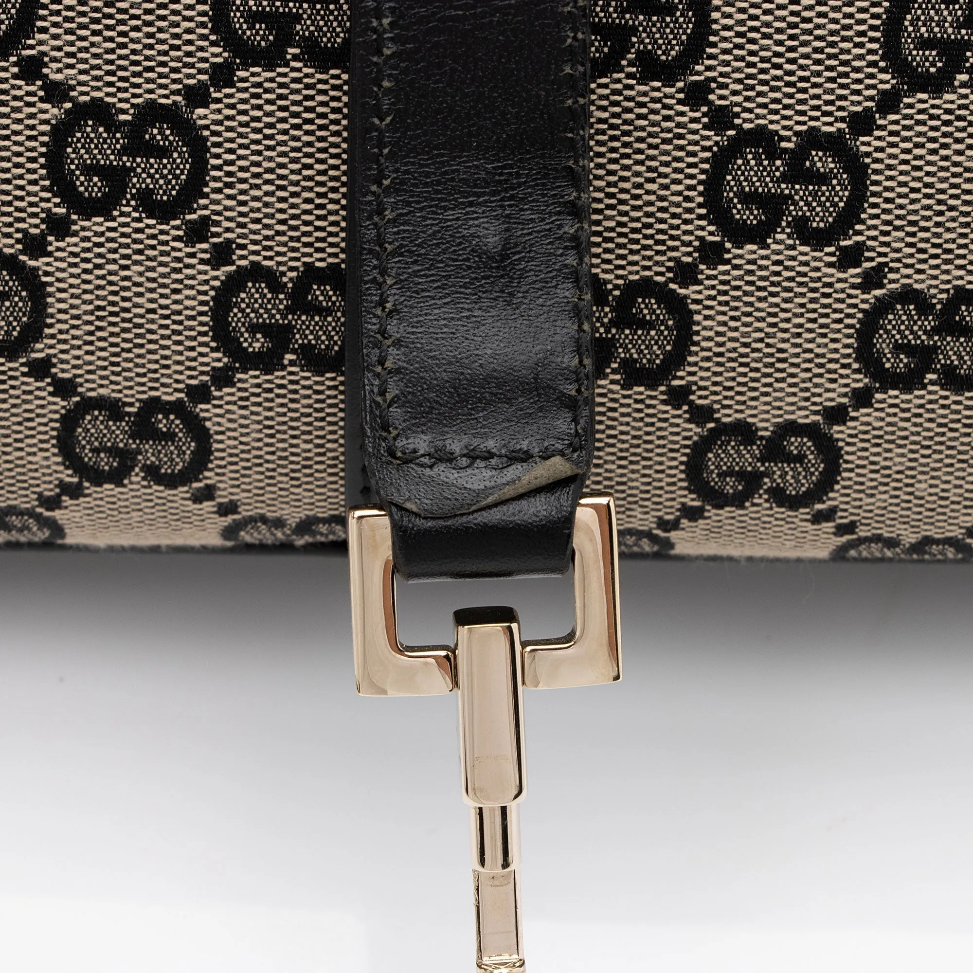 Gucci Vintage GG Canvas Bardot Medium Shoulder Bag (SHF-MzOFGC)