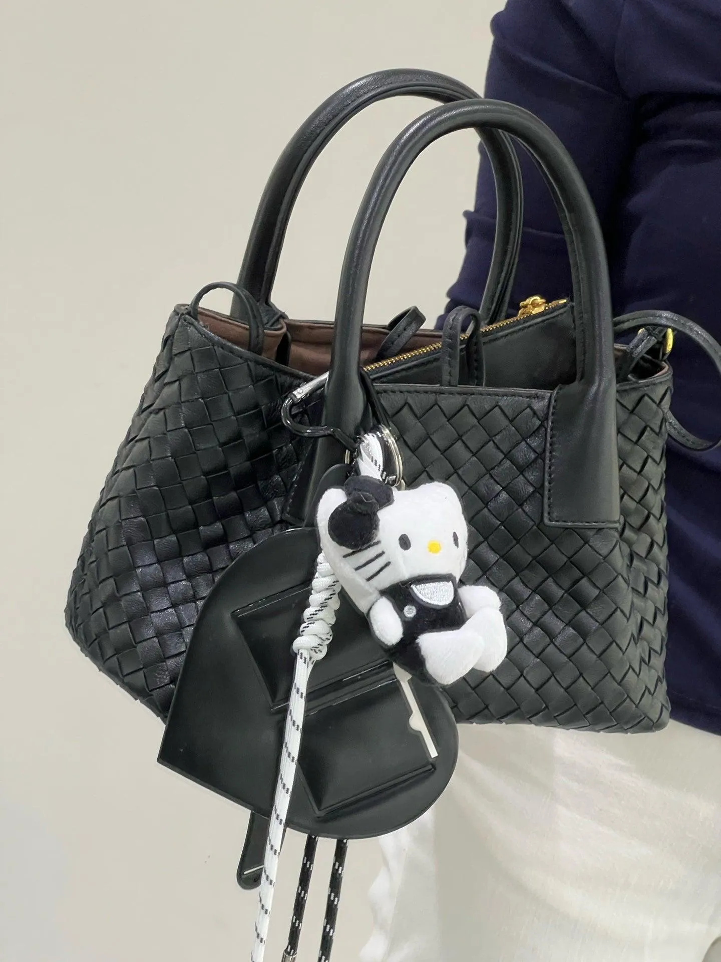 Handwoven Lambskin Leather Shoulder Bag for Women | Luxury Designer Handbag with Top Handles & Crossbody Strap