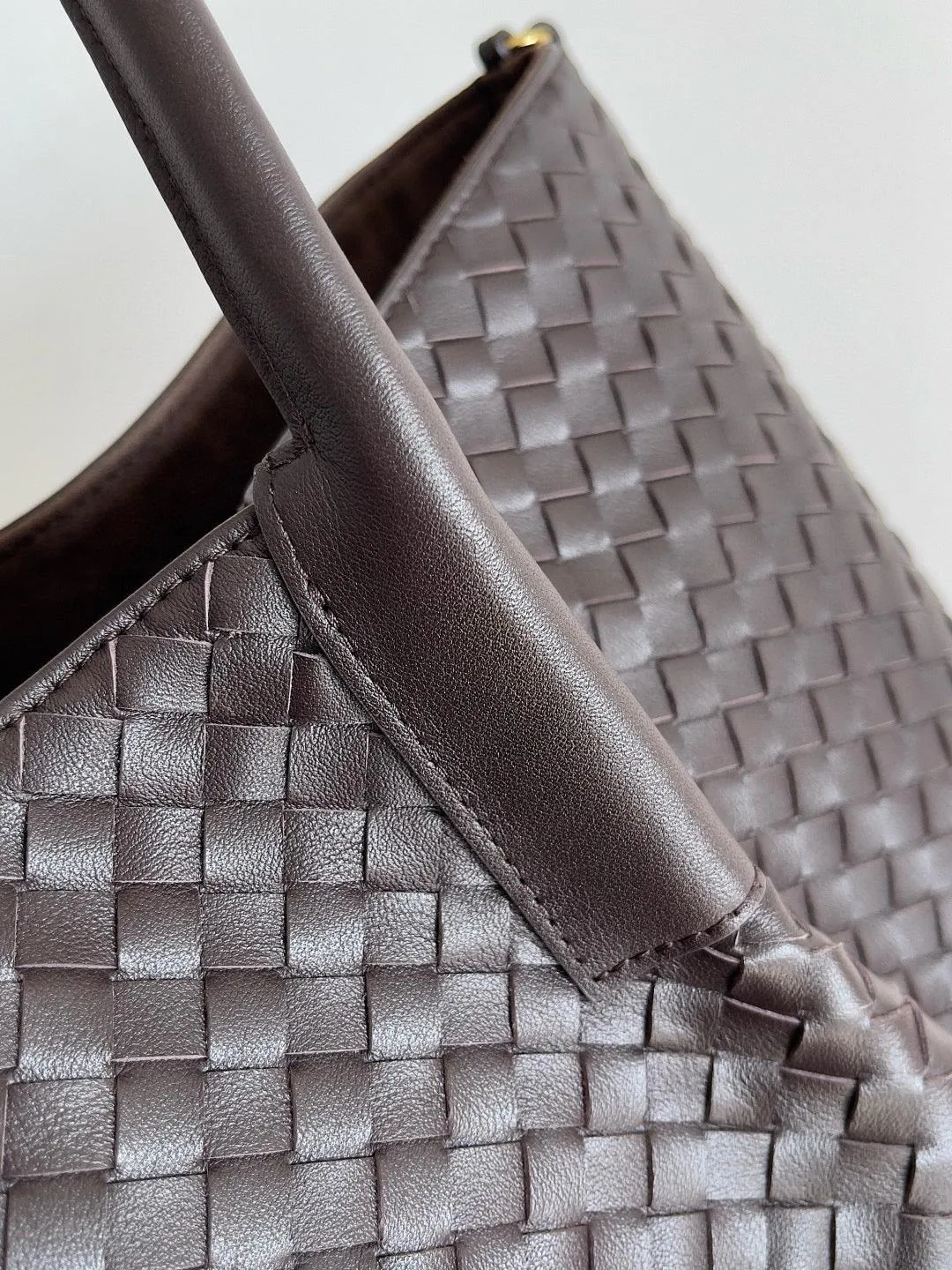 Handwoven Lambskin Leather Shoulder Bag for Women | Luxury Designer Handbag with Top Handles & Crossbody Strap