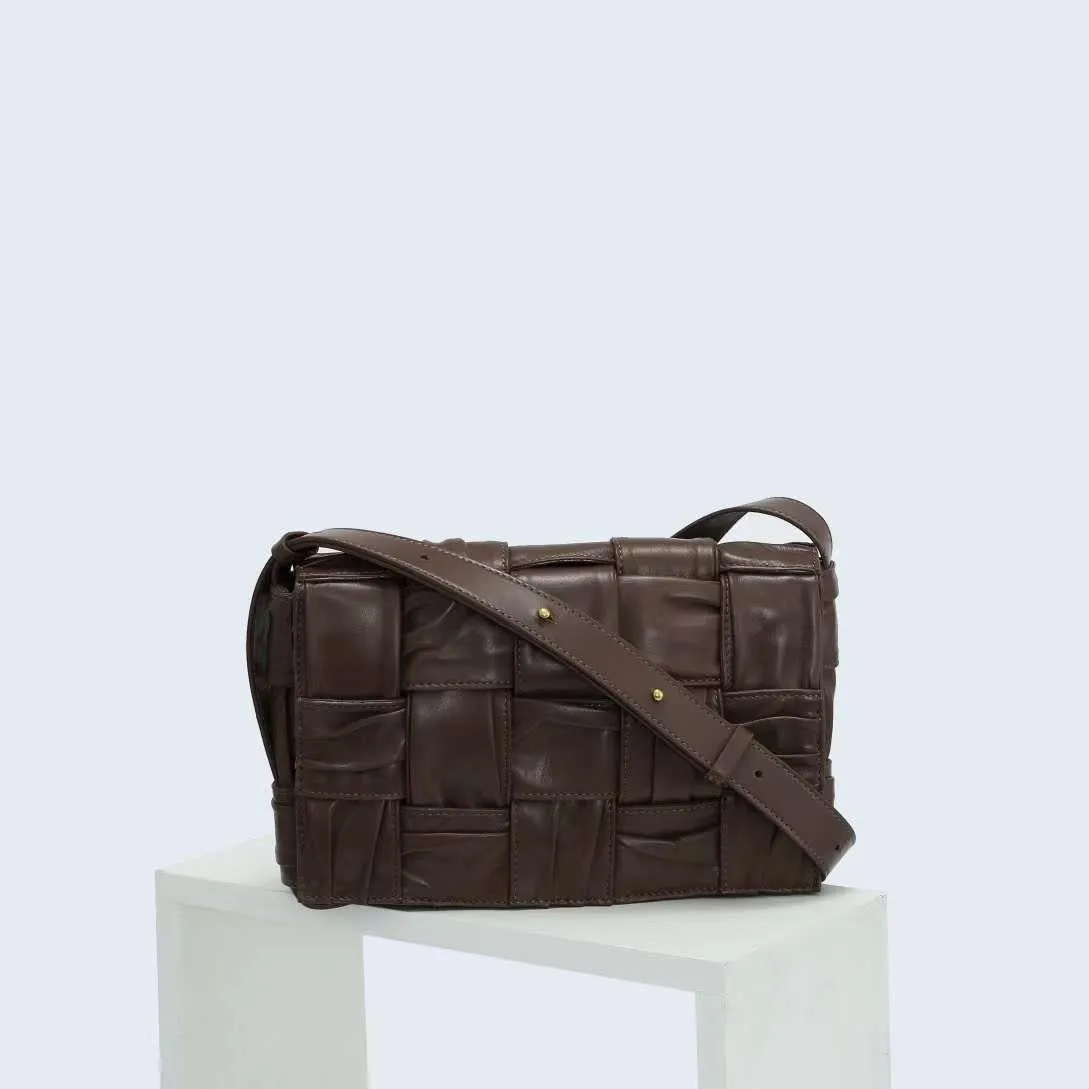 Italy Lambskin Leather Quilted Elegant Shoulder Bag | Wrinkle Leather Handwoven Bag, Trendy Boutique Designer Bag, Classic Style Leather Bag