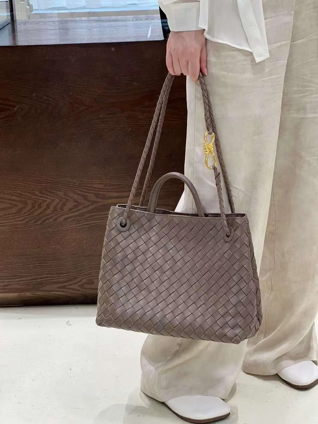 Lambskin Leather Knotted Intrecciato Shoulder Bag | Woven Handbag With Metal Buckle, Daily Fashion Designer Bag, Woven Shoulder Purse