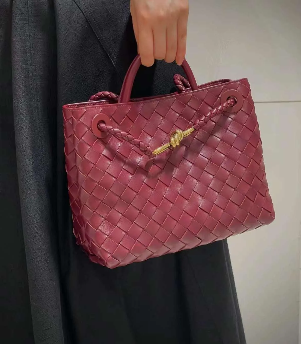 Lambskin Leather Knotted Intrecciato Shoulder Bag | Woven Handbag With Metal Buckle, Daily Fashion Designer Bag, Woven Shoulder Purse
