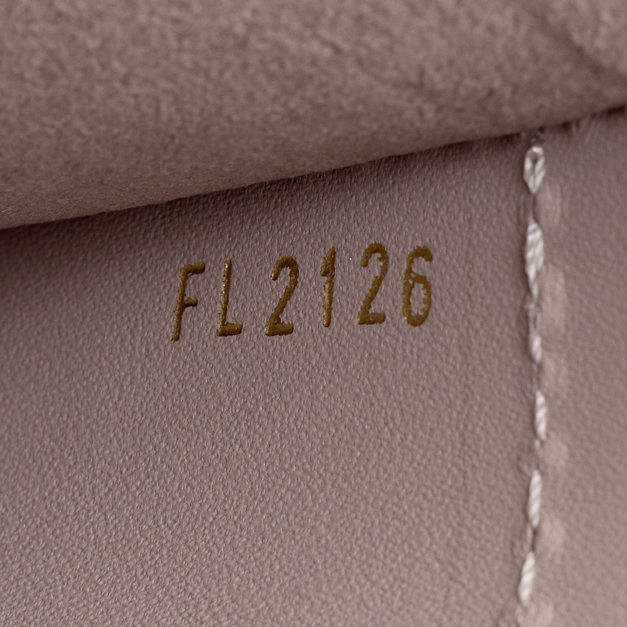 Louis Vuitton Calfskin Chain Louise Shoulder Bag (SHF-xSUMPv)