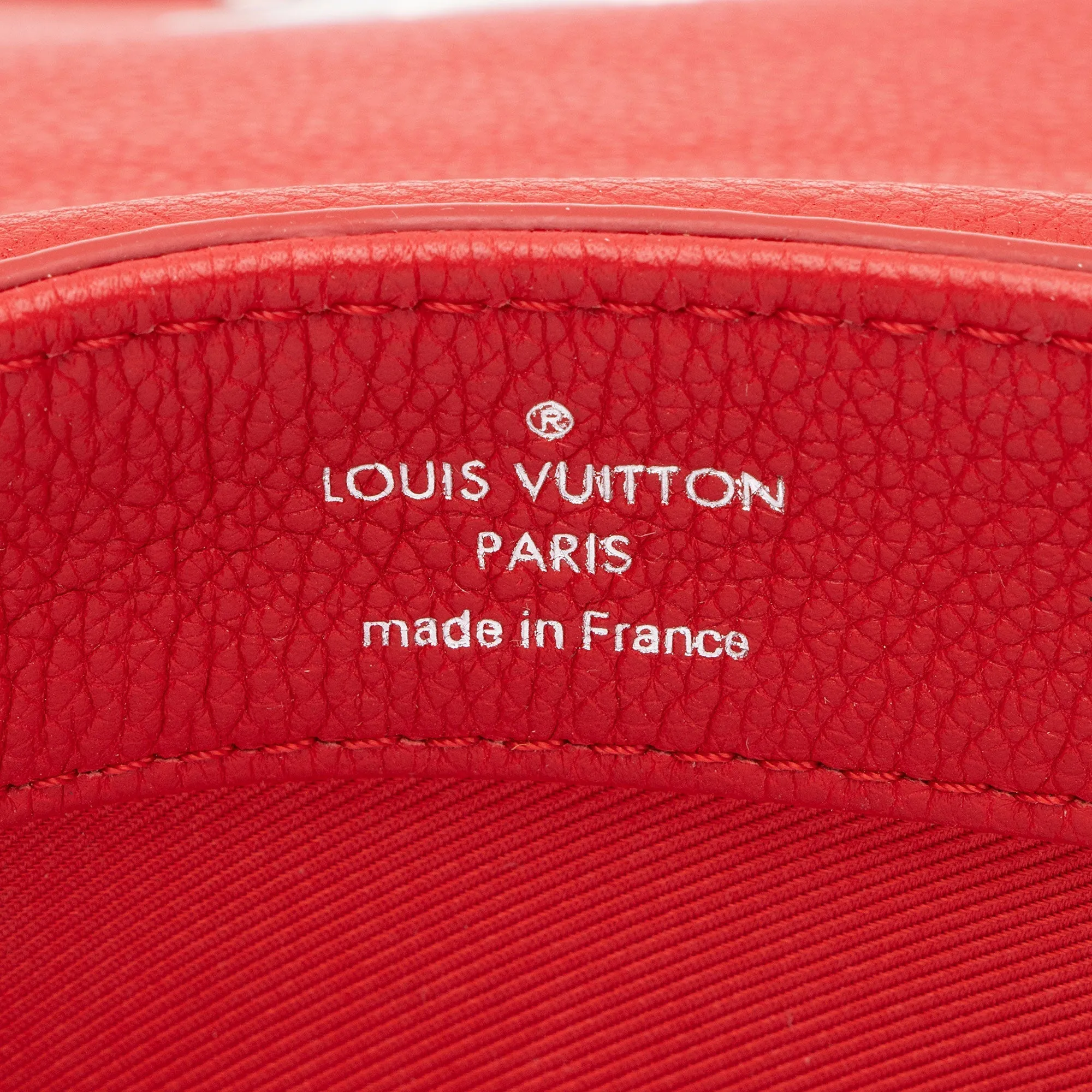 Louis Vuitton Calfskin Lockme II BB Shoulder Bag (SHF-LWCQaA)