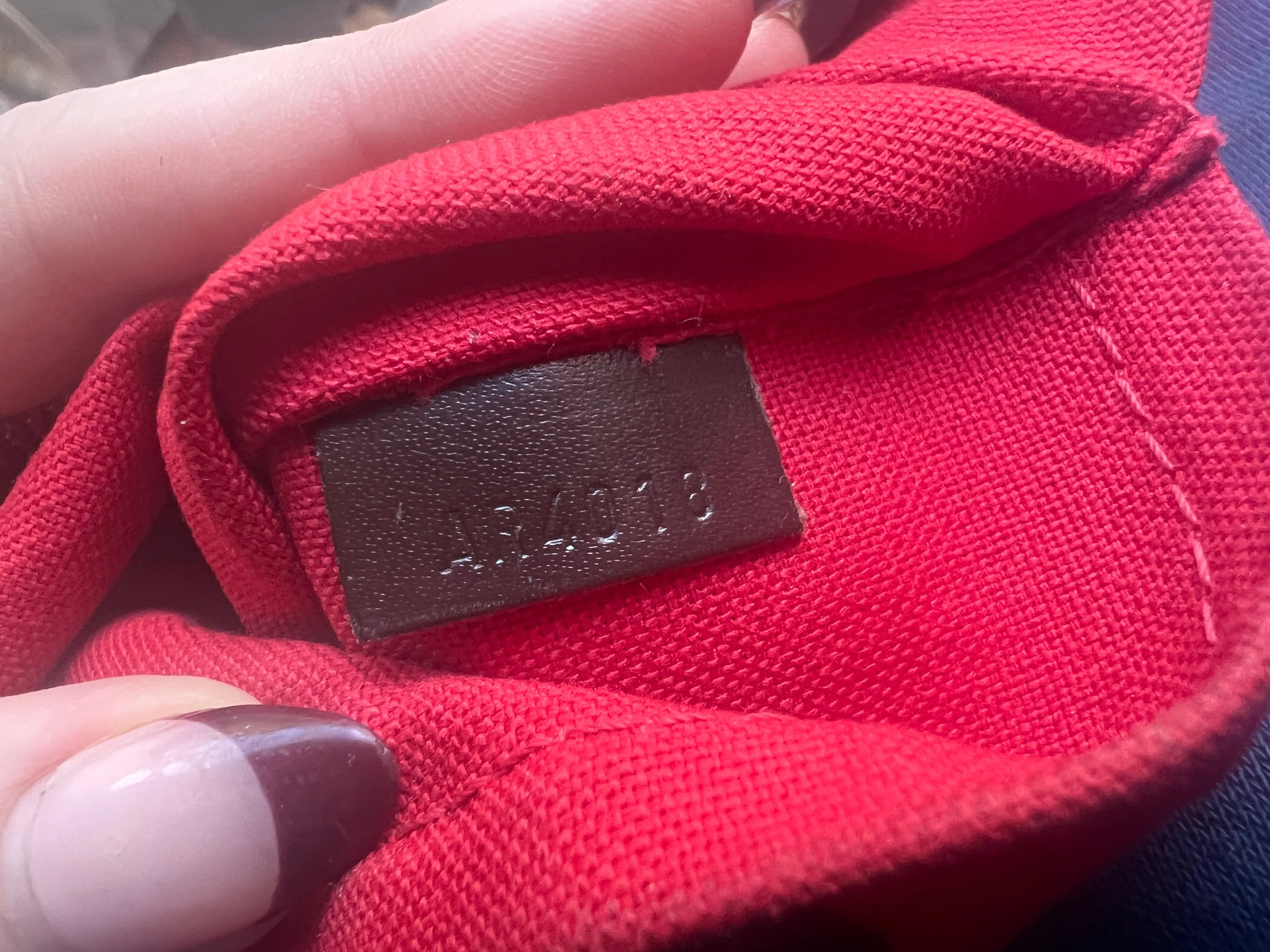 Louis Vuitton Damier Ebene Thames PM shoulder bag