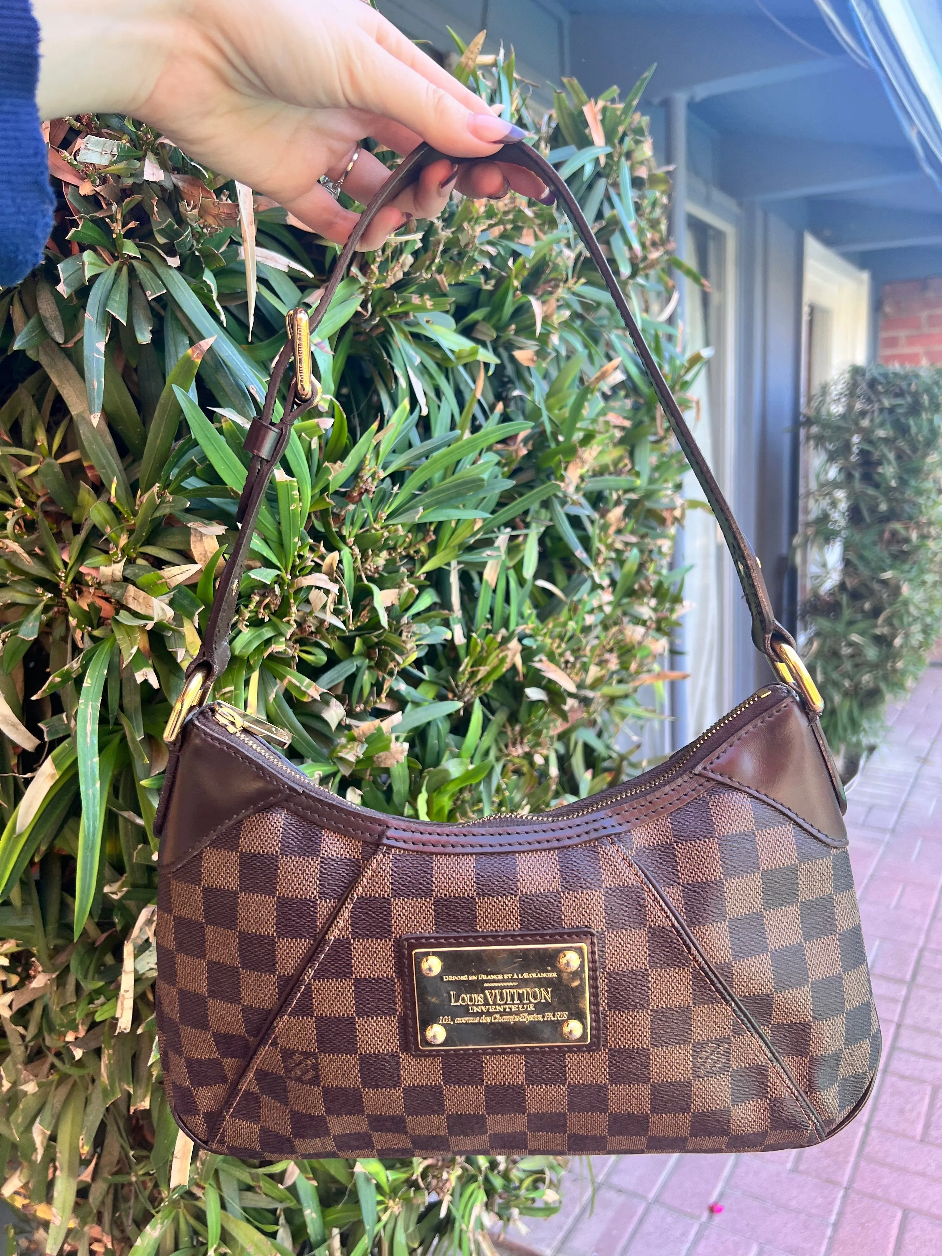 Louis Vuitton Damier Ebene Thames PM shoulder bag
