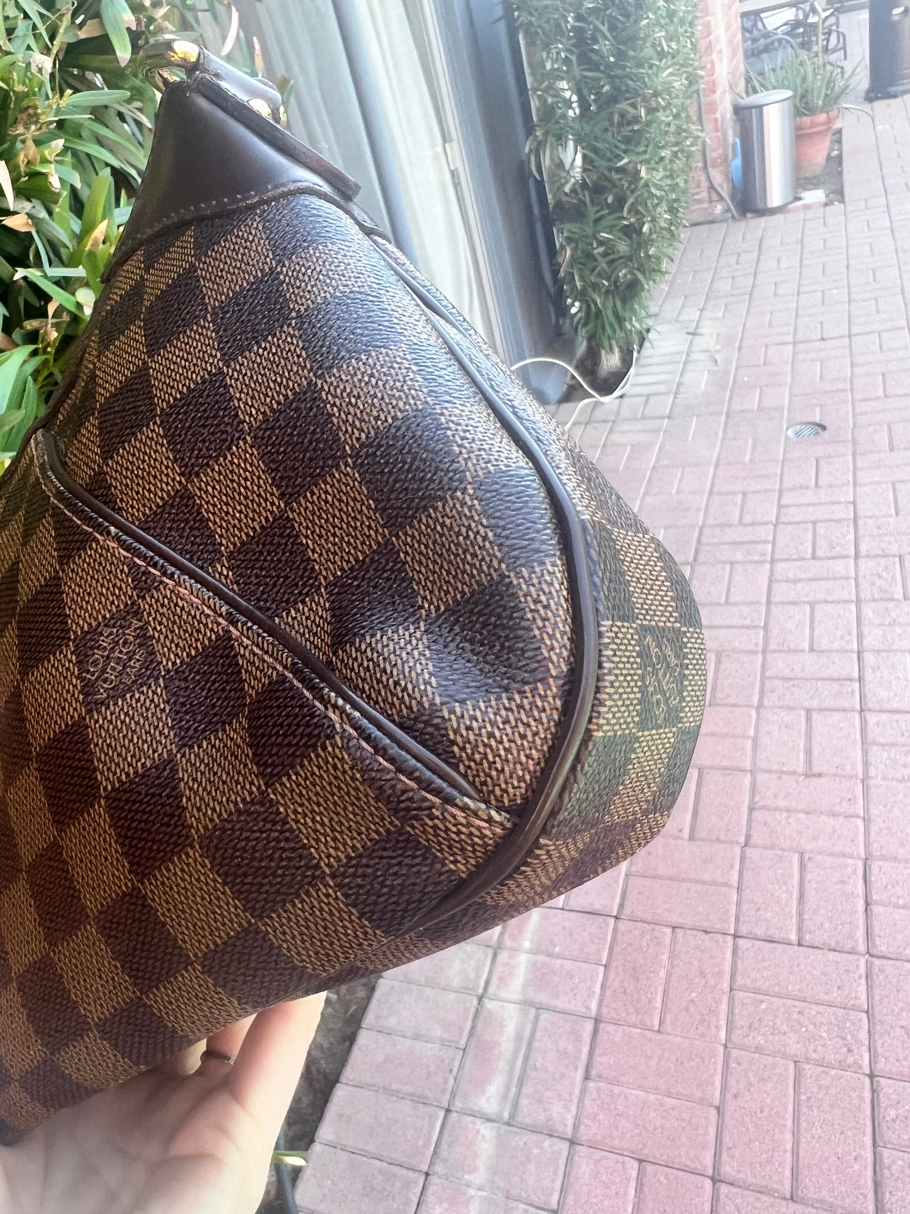 Louis Vuitton Damier Ebene Thames PM shoulder bag