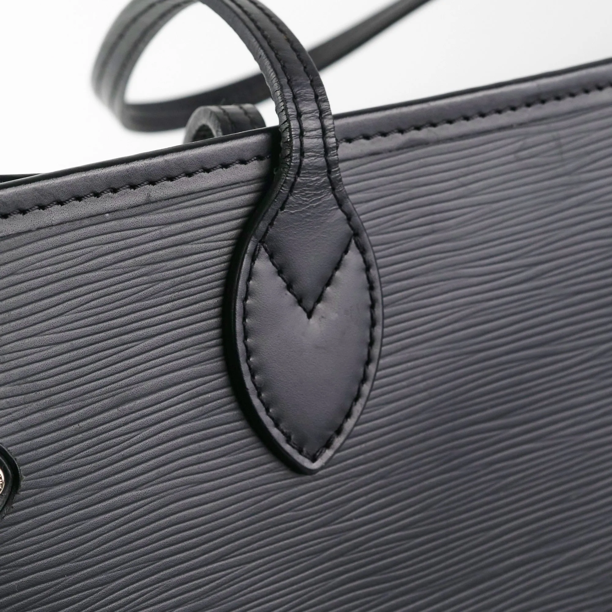 Louis Vuitton Neverfull MM Black Epi Shoulder Bag