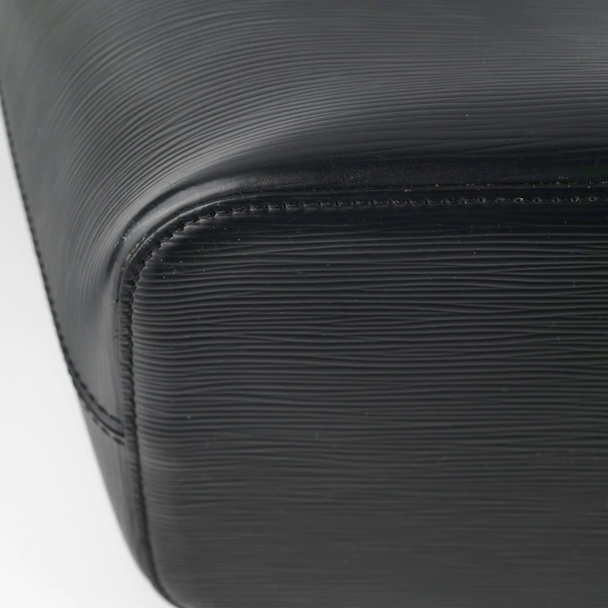 Louis Vuitton Neverfull MM Black Epi Shoulder Bag