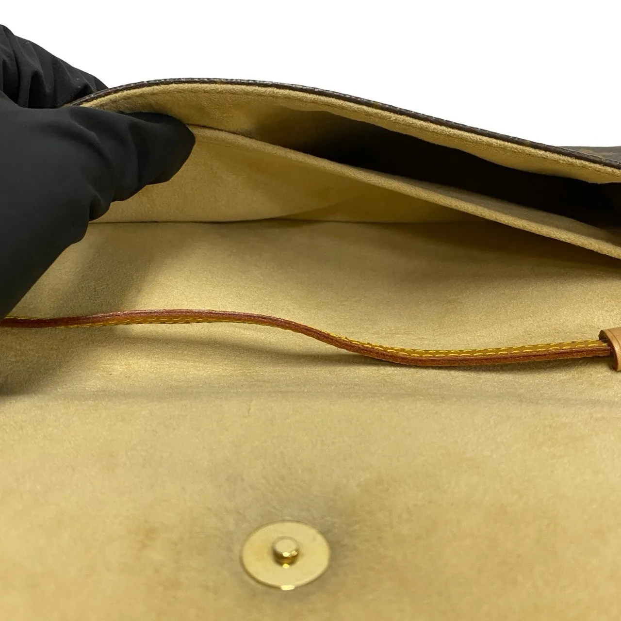 LOUIS VUITTON Shoulder Bag leather Brown Monogram Pochette Twin GM