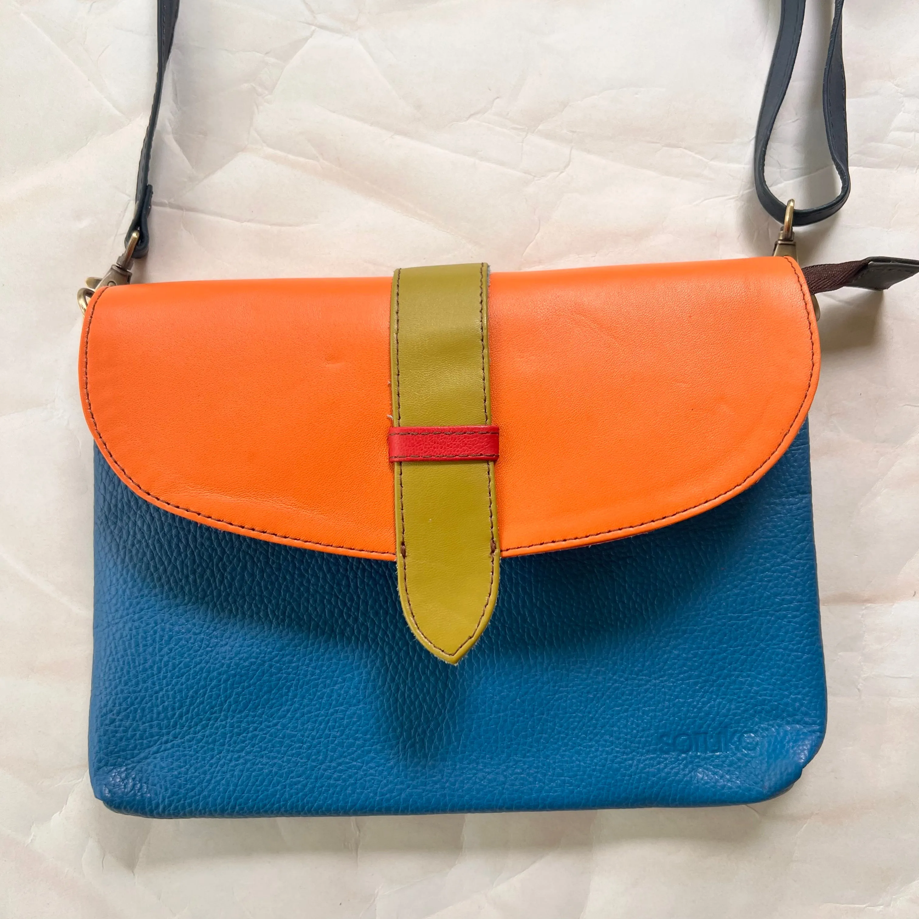 Soruka - Saddle Bag with Wristlet, Orange & Blue