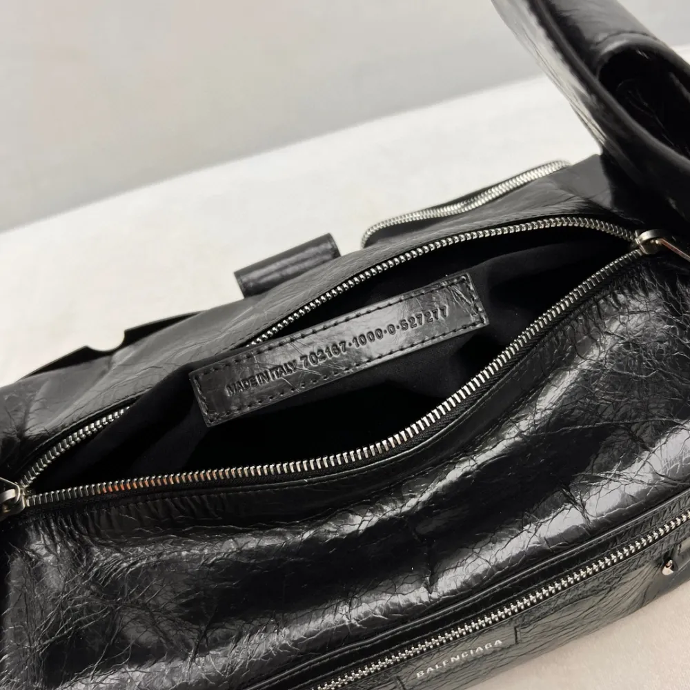 Superbusy Small Sling Bag in Black Leather Shoulder Bag for Men