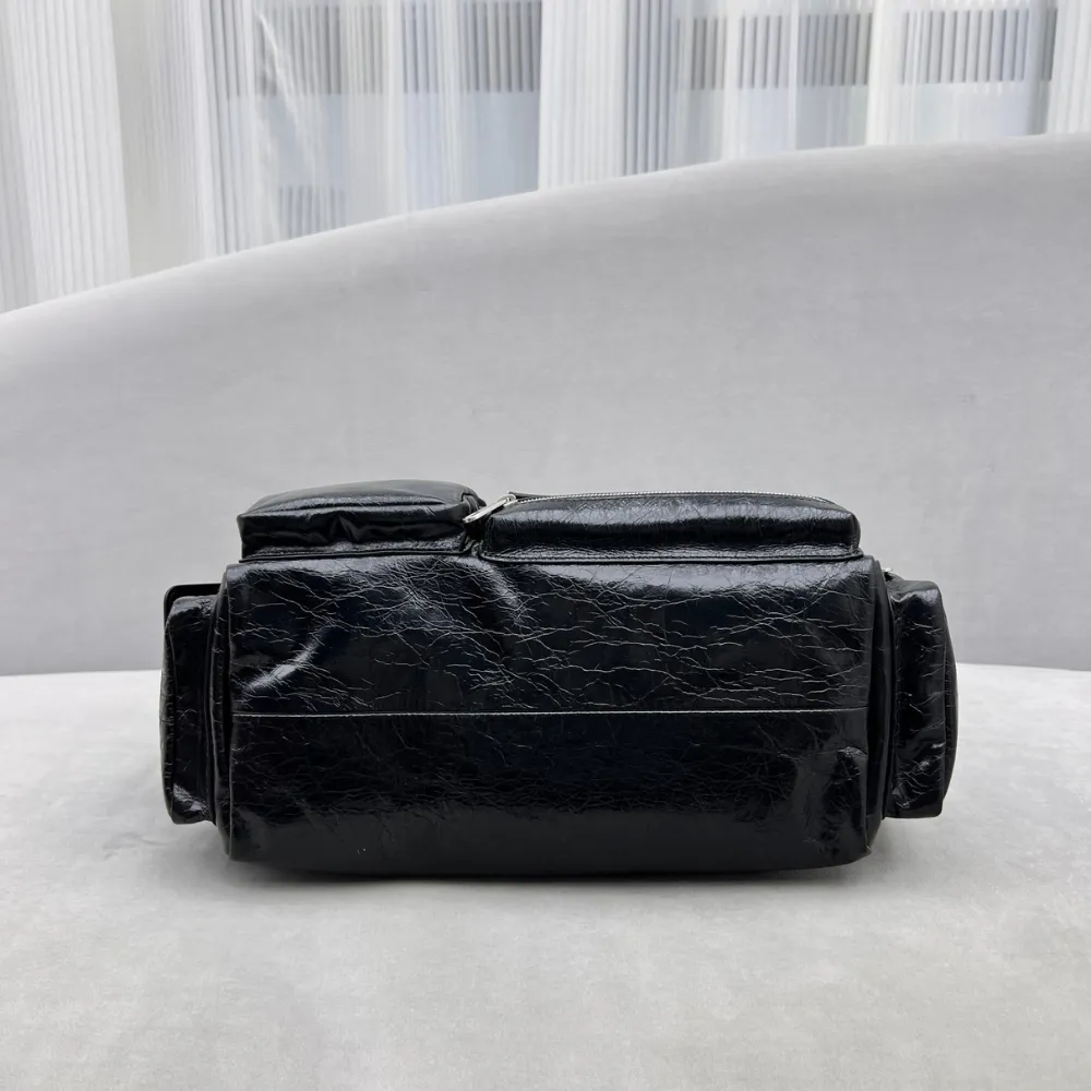 Superbusy Small Sling Bag in Black Leather Shoulder Bag for Men