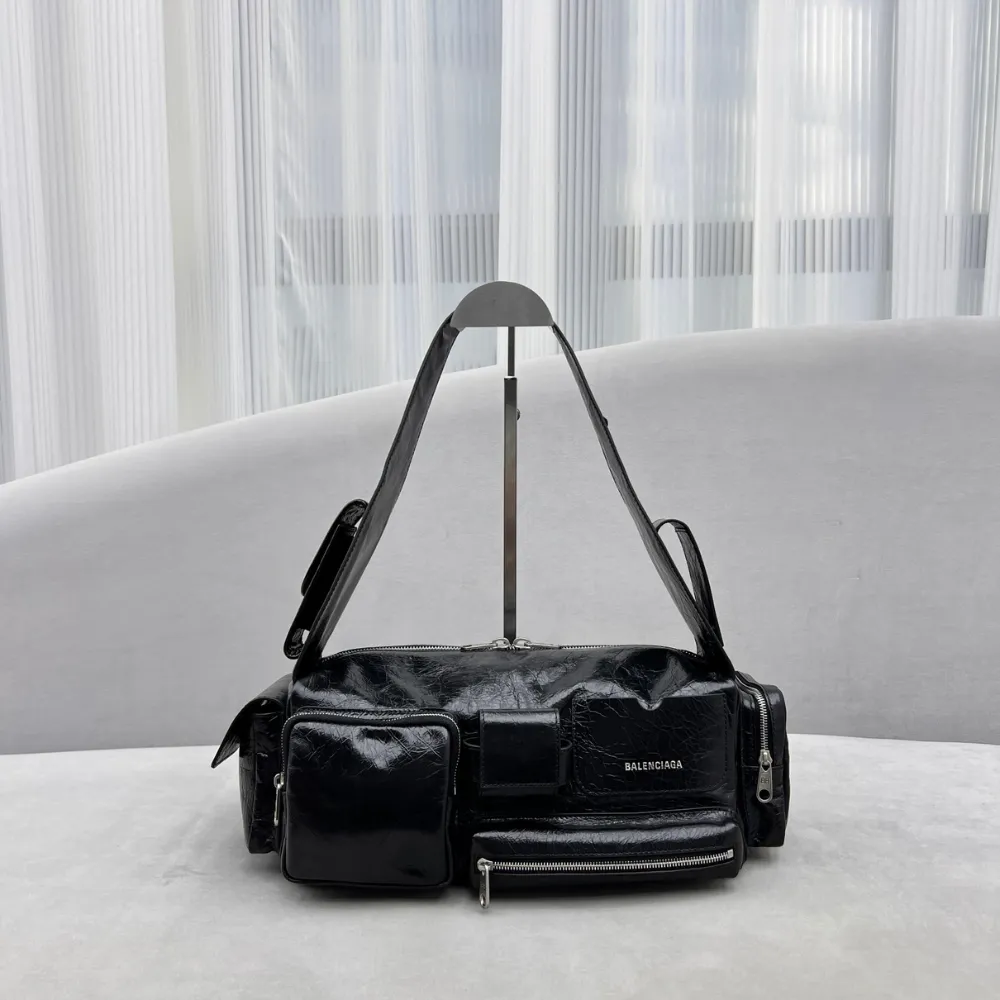 Superbusy Small Sling Bag in Black Leather Shoulder Bag for Men