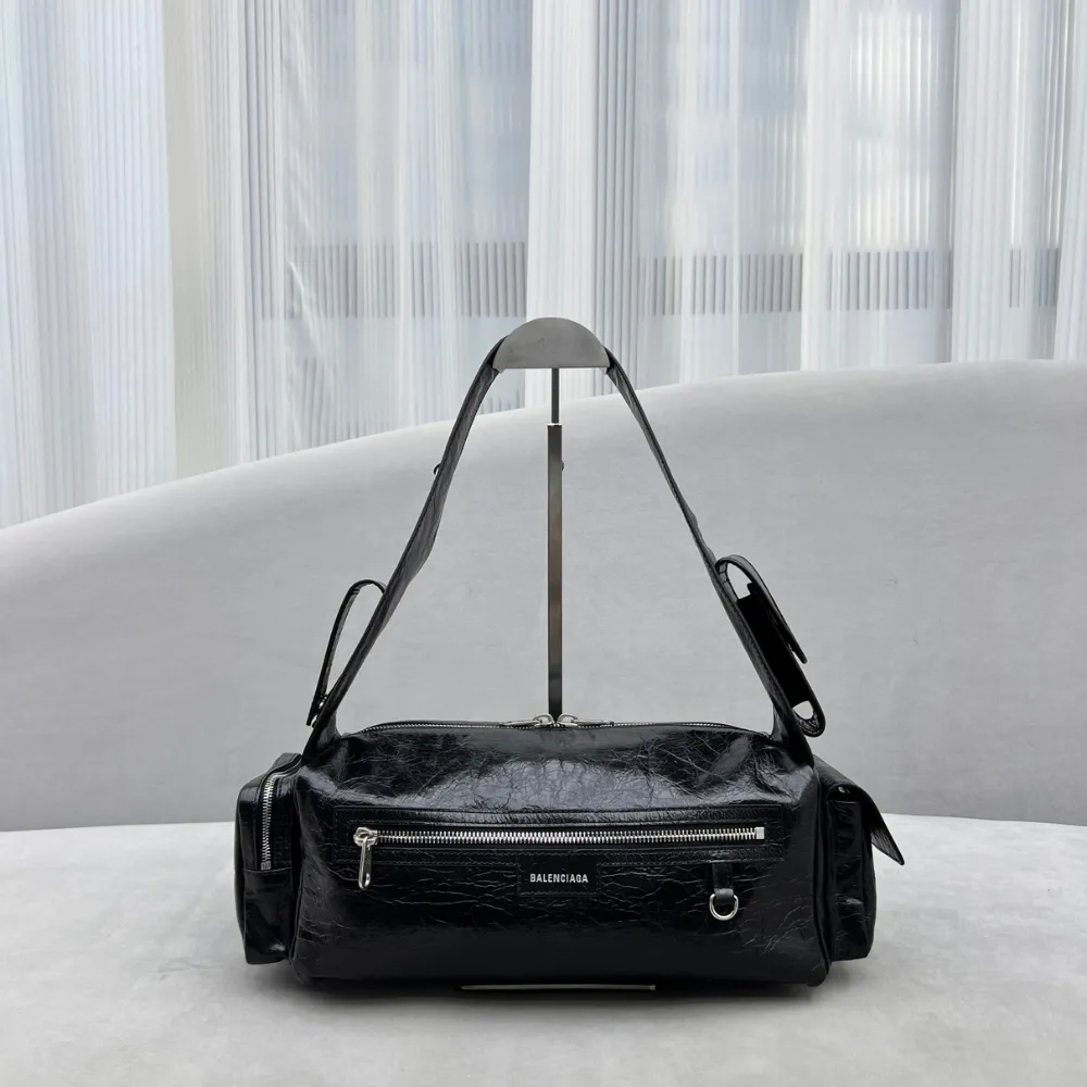 Superbusy Small Sling Bag in Black Leather Shoulder Bag for Men