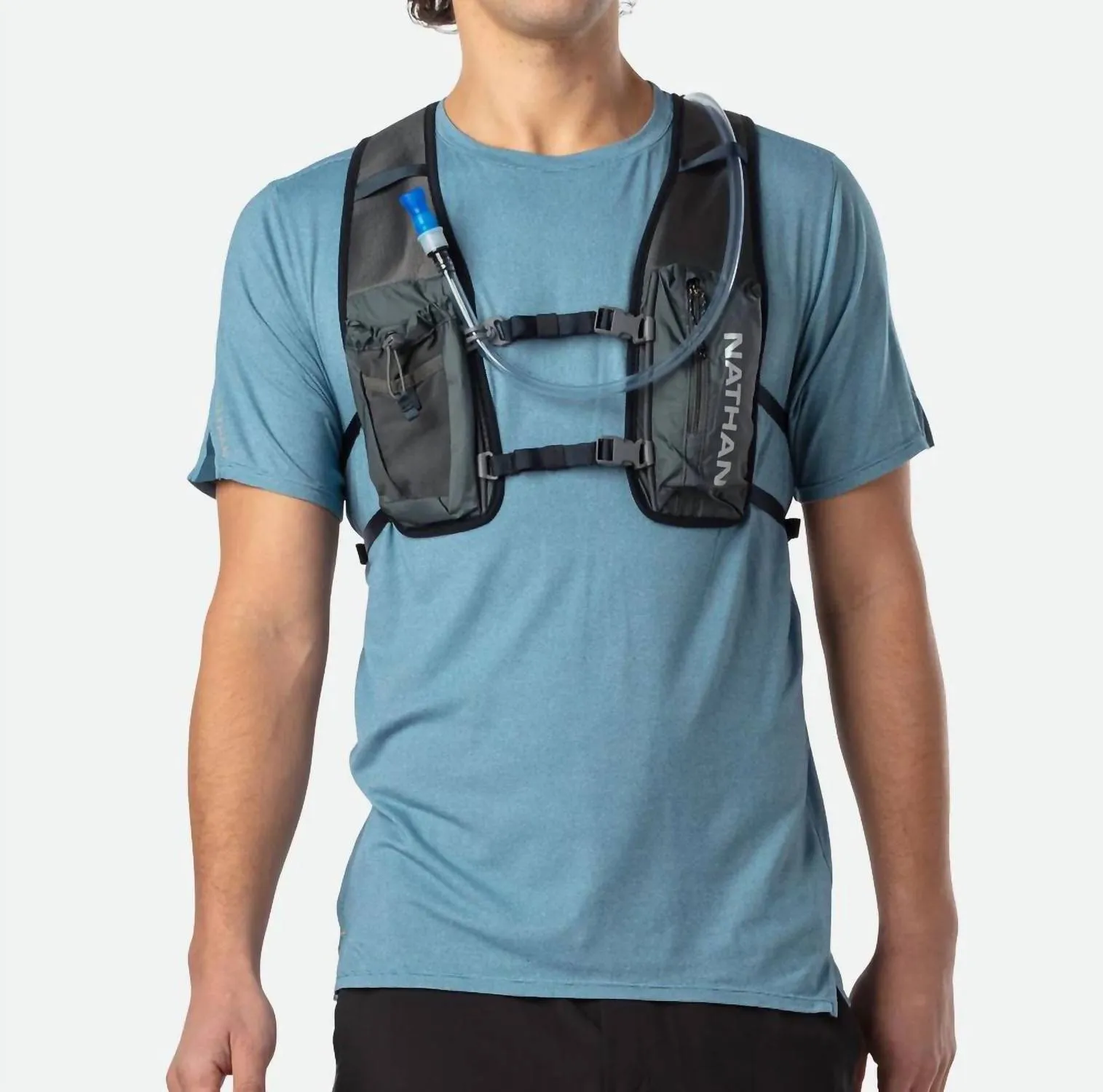 Unisex Hypernight Quickstart 2.0 6 Liter Hydration Pack In Charcoal/reflective Silver