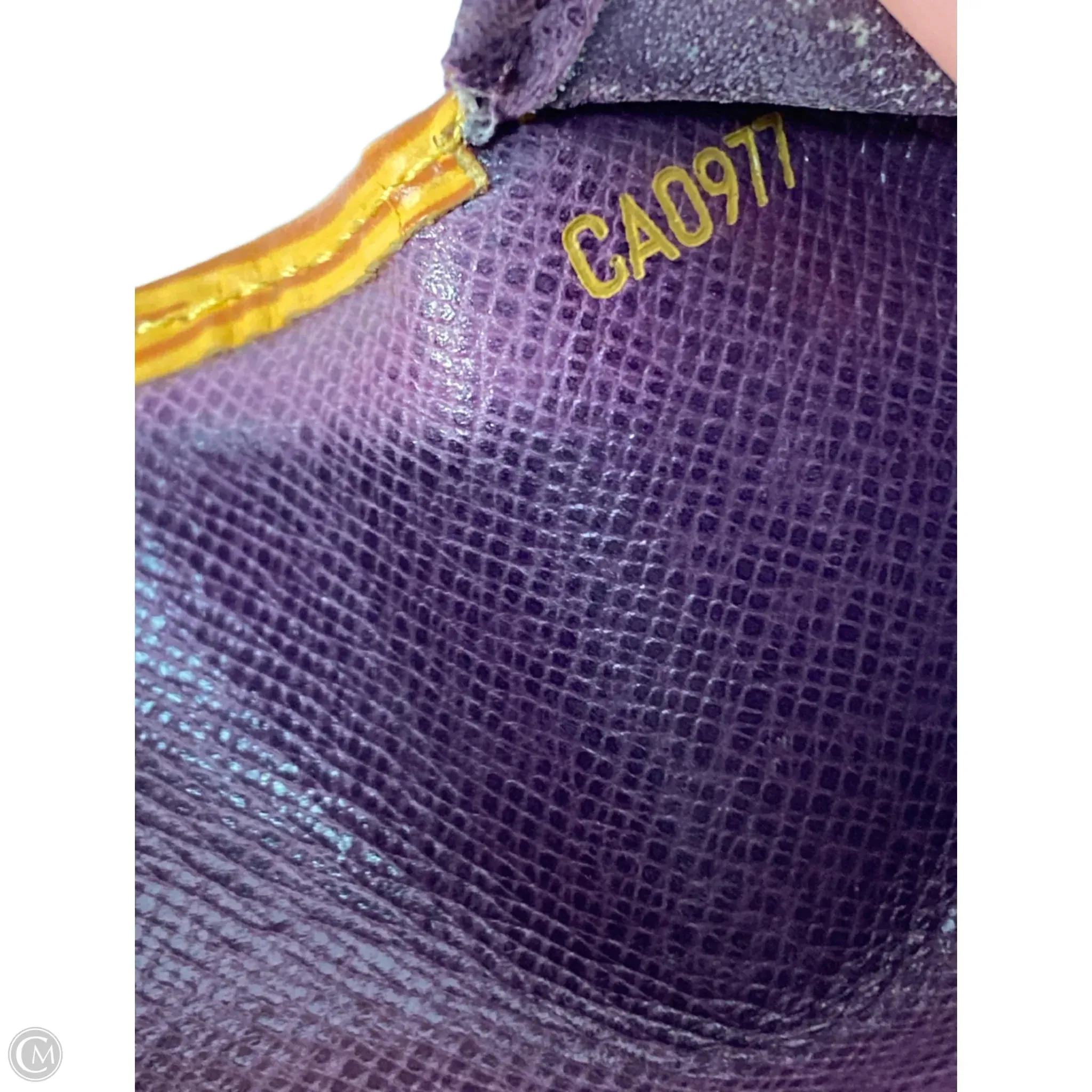 Wallet Luxury Designer By Louis Vuitton, Size: Medium As-is