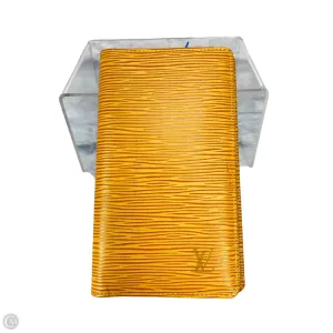 Wallet Luxury Designer By Louis Vuitton, Size: Medium As-is